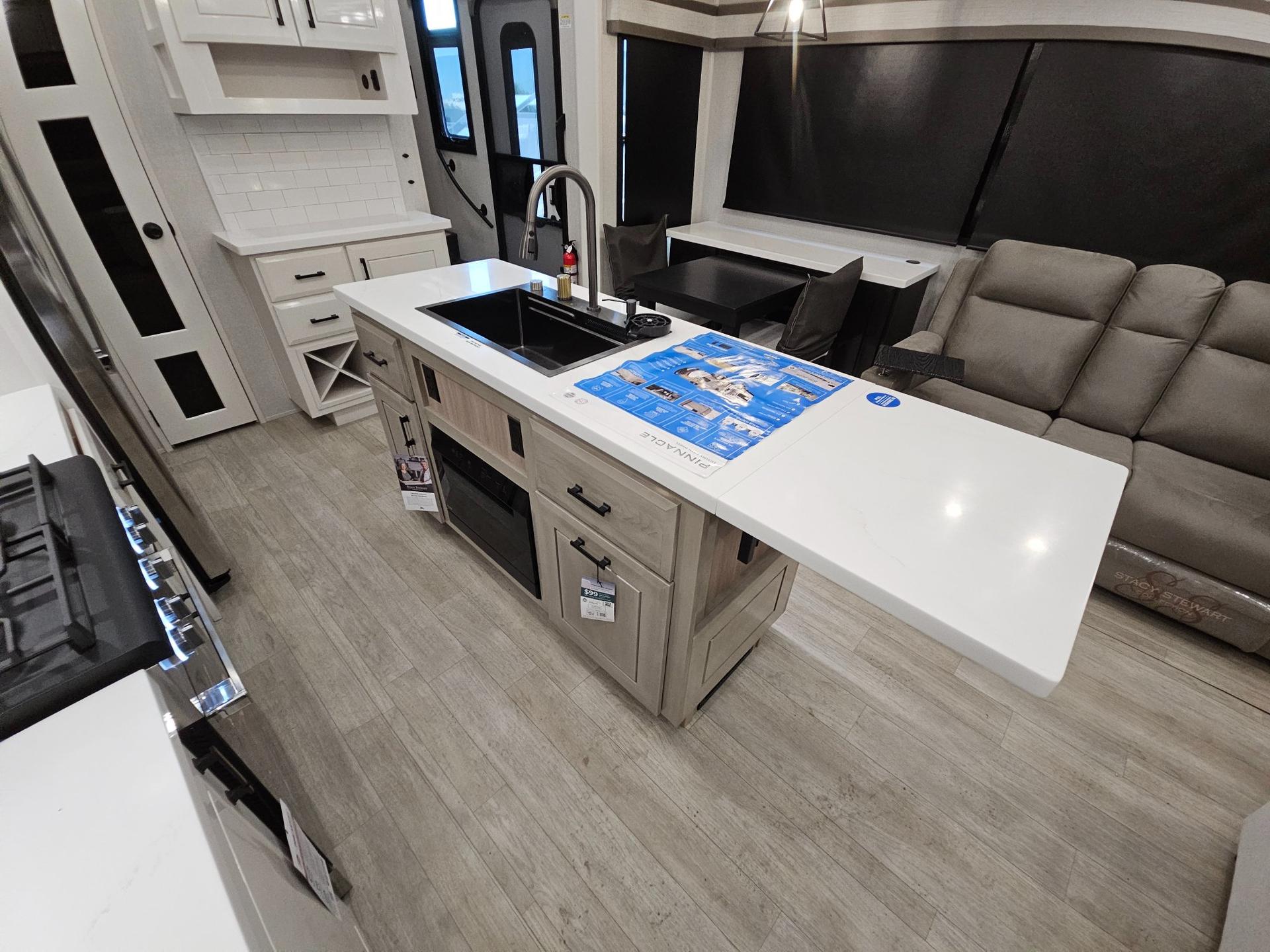 2026 Jayco 2026 Jayco Pinnacle - thumbnail 28