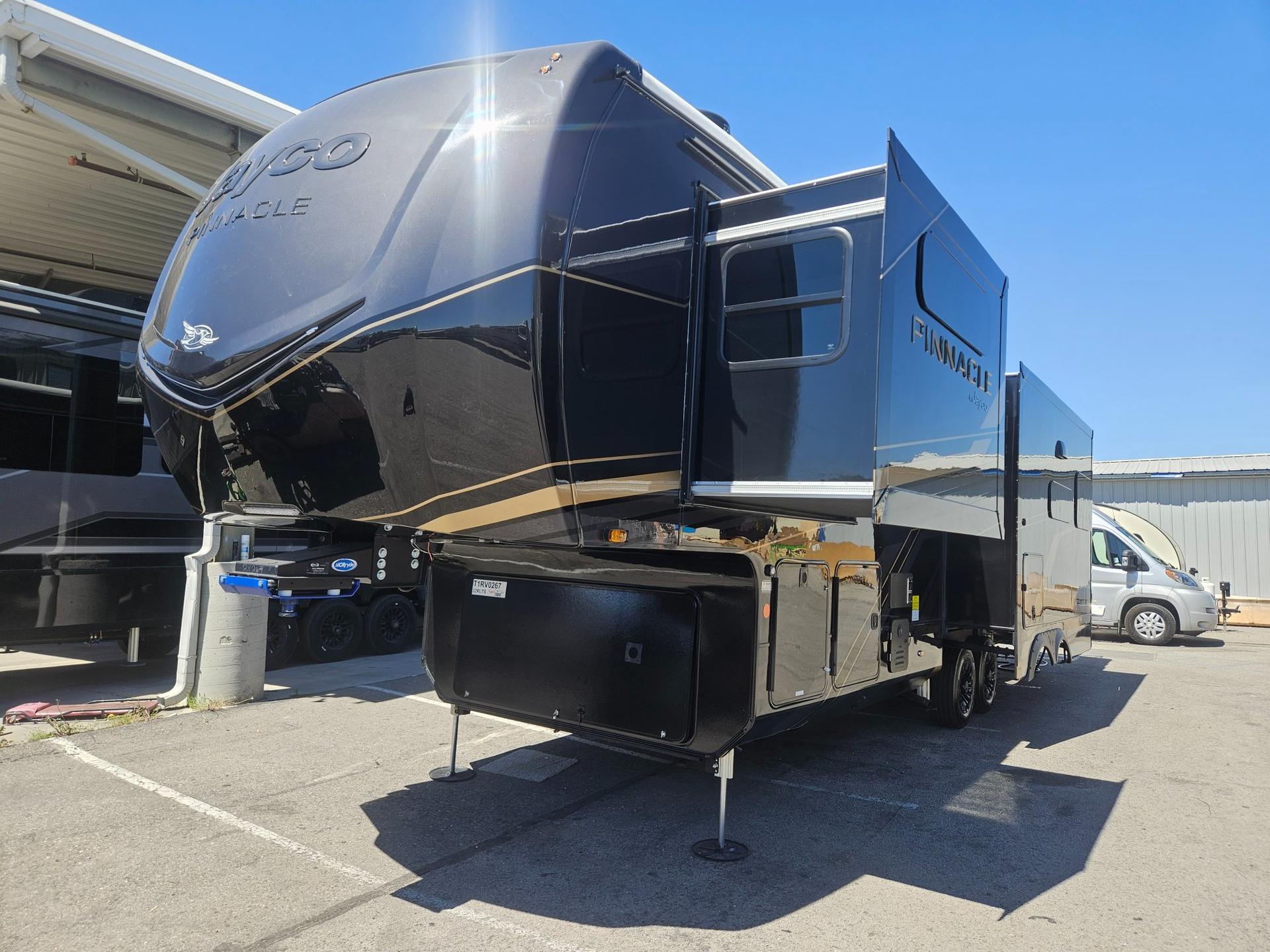 2026 Jayco 2026 Jayco Pinnacle - thumbnail 5