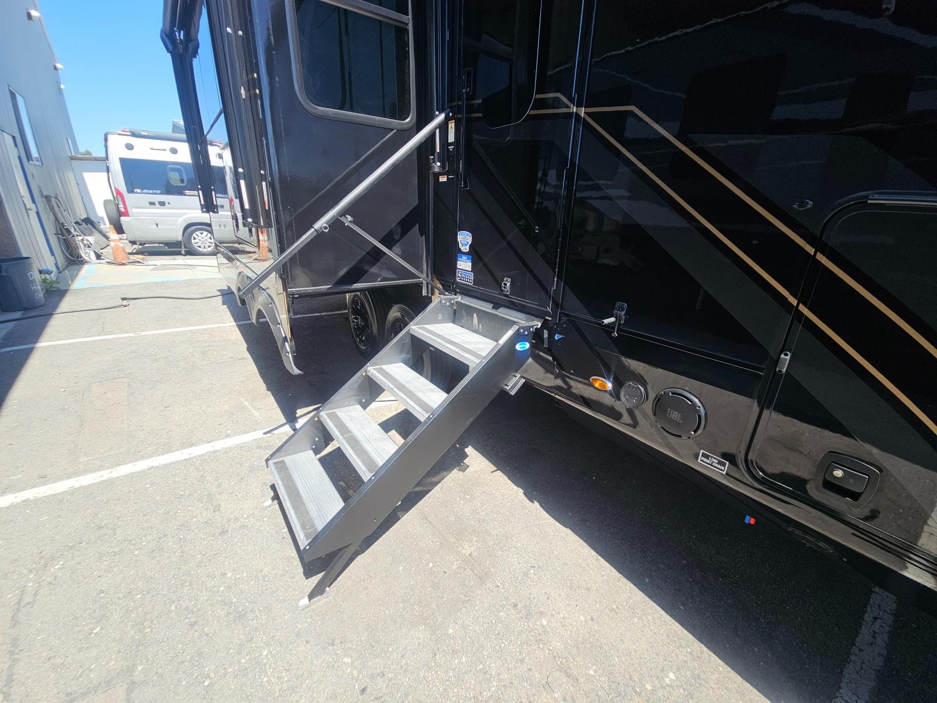 2026 Jayco 2026 Jayco Pinnacle - thumbnail 59