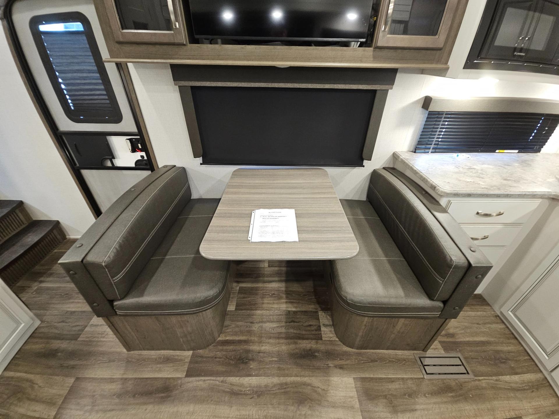 2023 Keystone RV 2023 Keystone RV Cougar Half-Ton - thumbnail 8