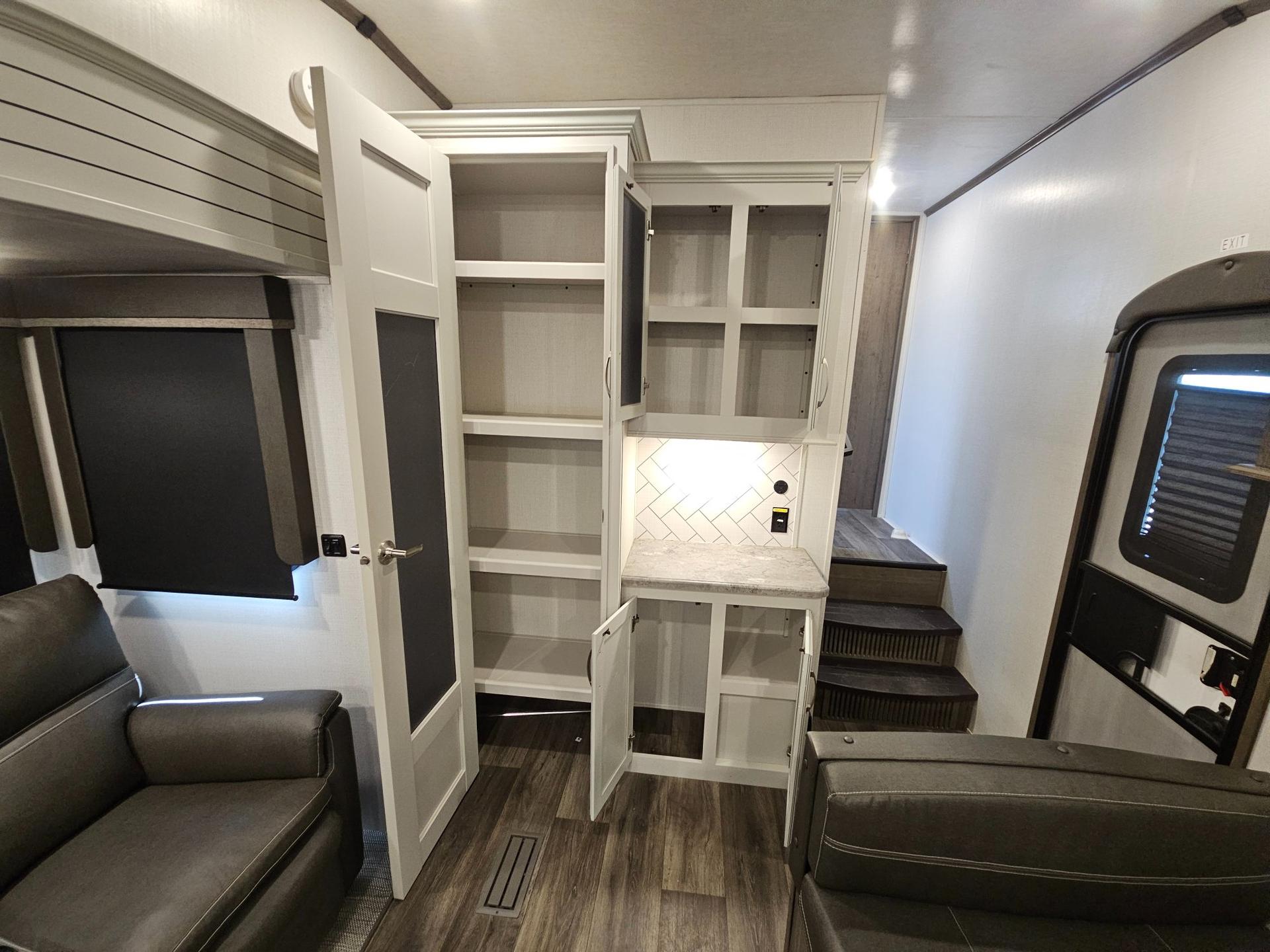 2023 Keystone RV 2023 Keystone RV Cougar Half-Ton - thumbnail 22