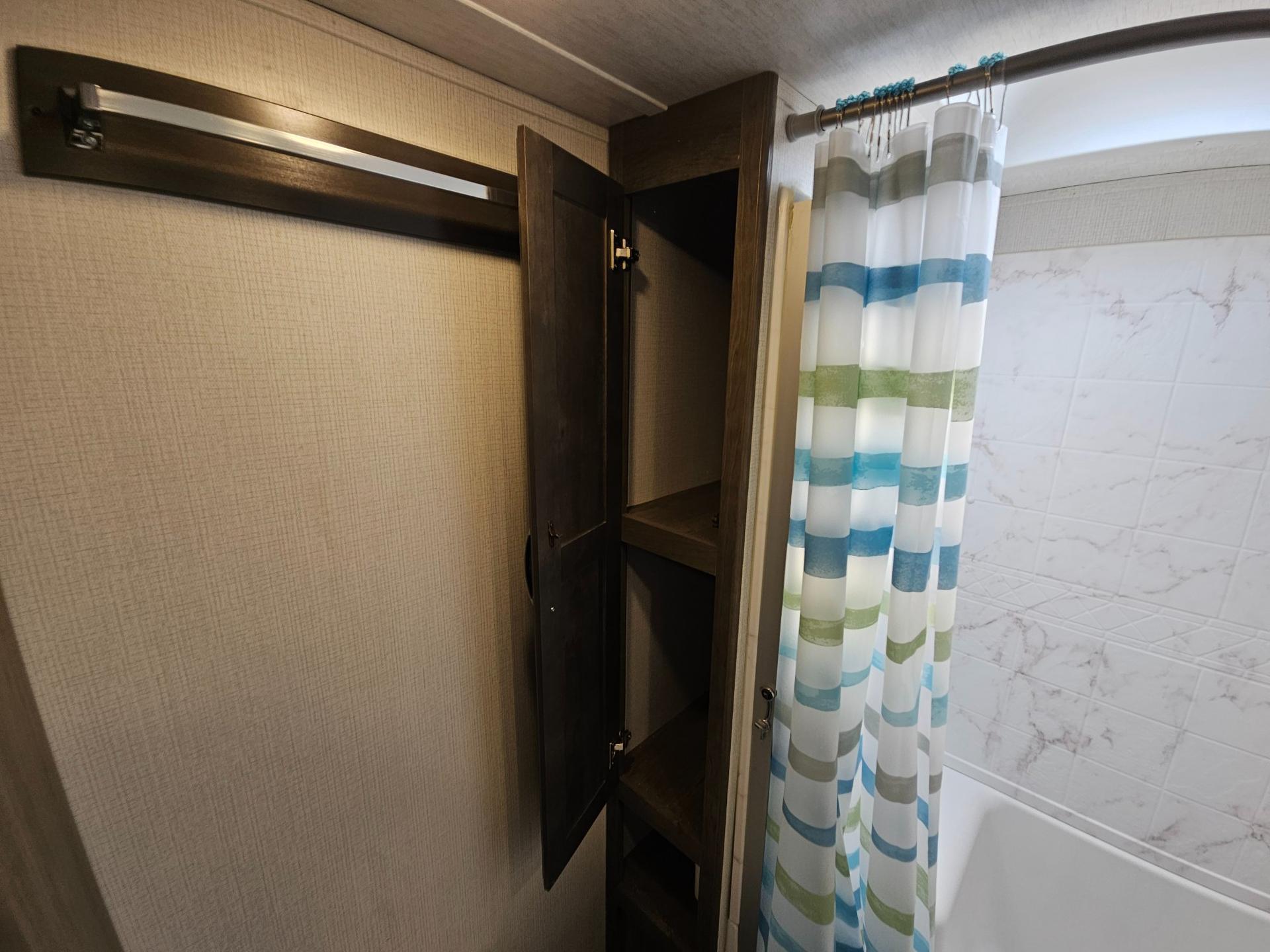 2023 Keystone RV 2023 Keystone RV Cougar Half-Ton - thumbnail 24