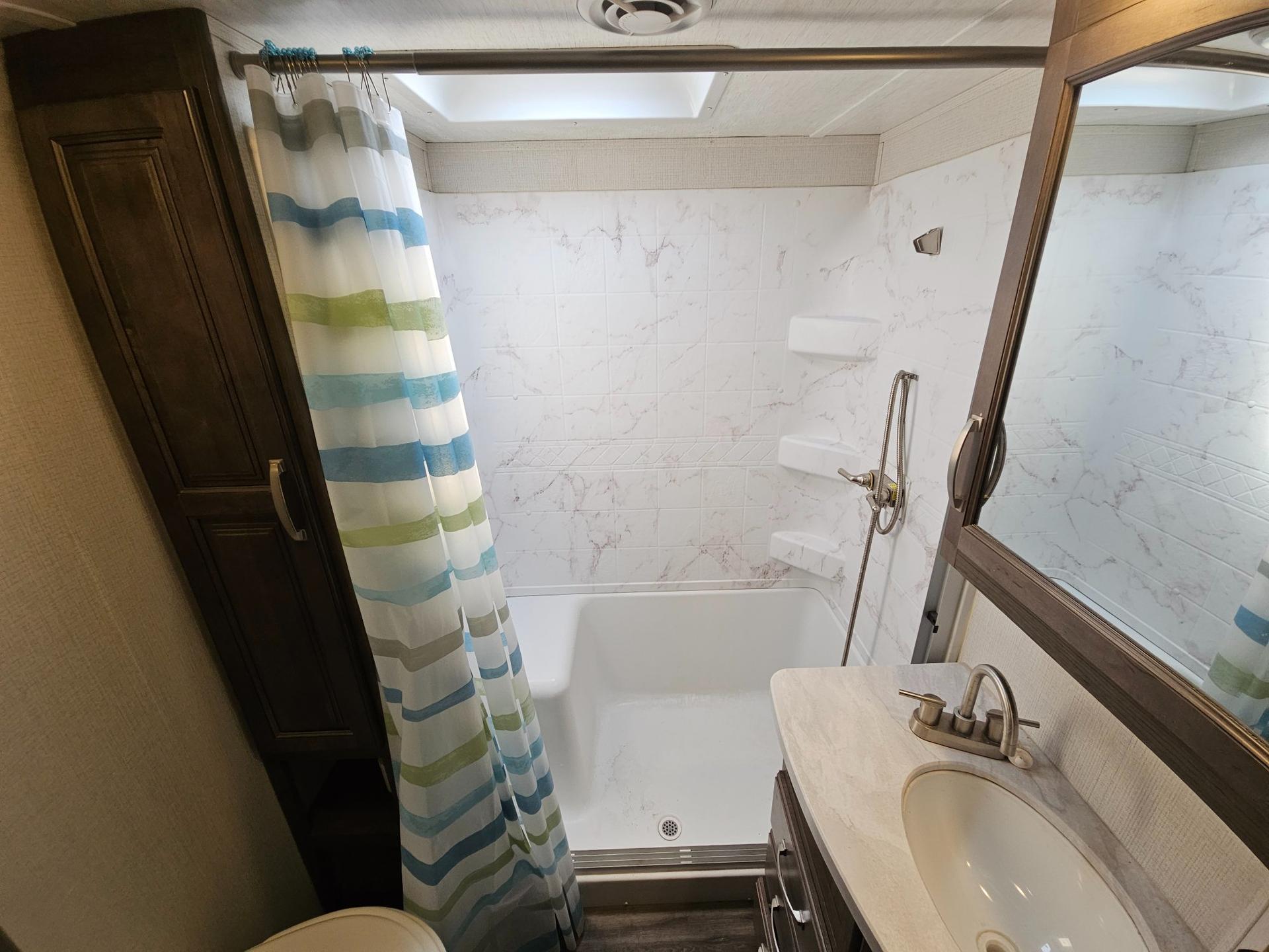 2023 Keystone RV 2023 Keystone RV Cougar Half-Ton - thumbnail 26