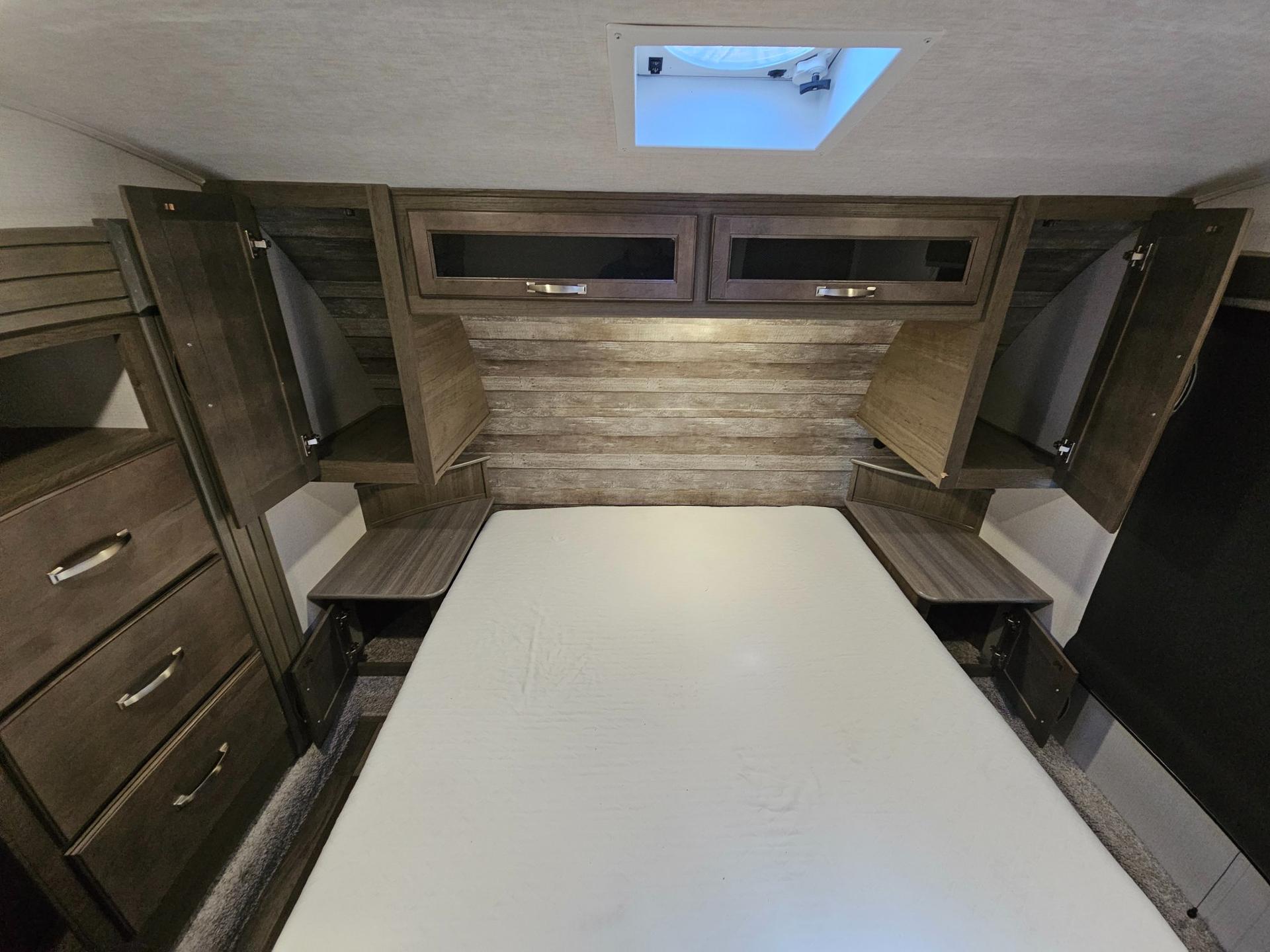 2023 Keystone RV 2023 Keystone RV Cougar Half-Ton - thumbnail 33