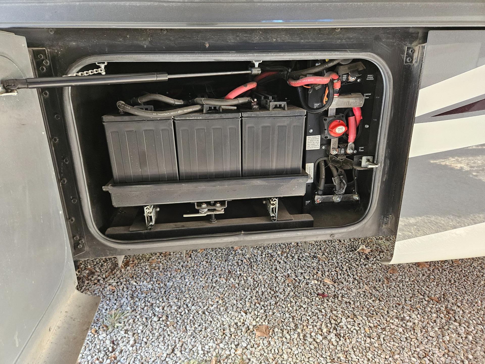 2015 Tiffin Motor Home 2015 Tiffin Motor Home Phaeton - thumbnail 78