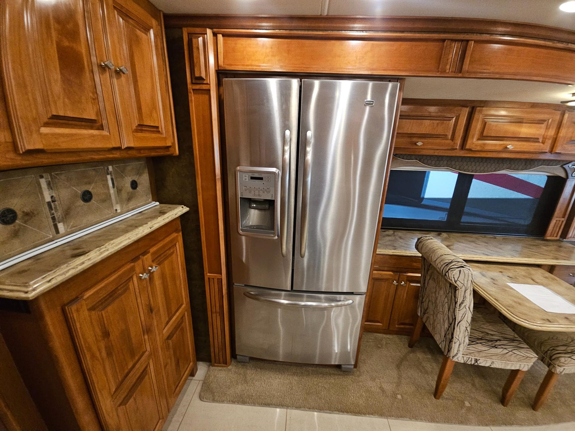 2015 Tiffin Motor Home 2015 Tiffin Motor Home Phaeton - thumbnail 16