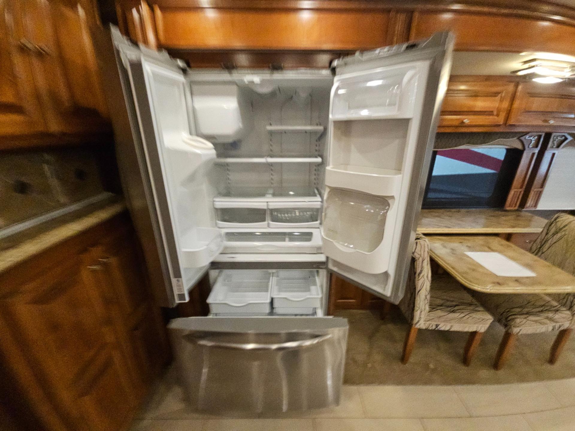 2015 Tiffin Motor Home 2015 Tiffin Motor Home Phaeton - thumbnail 17