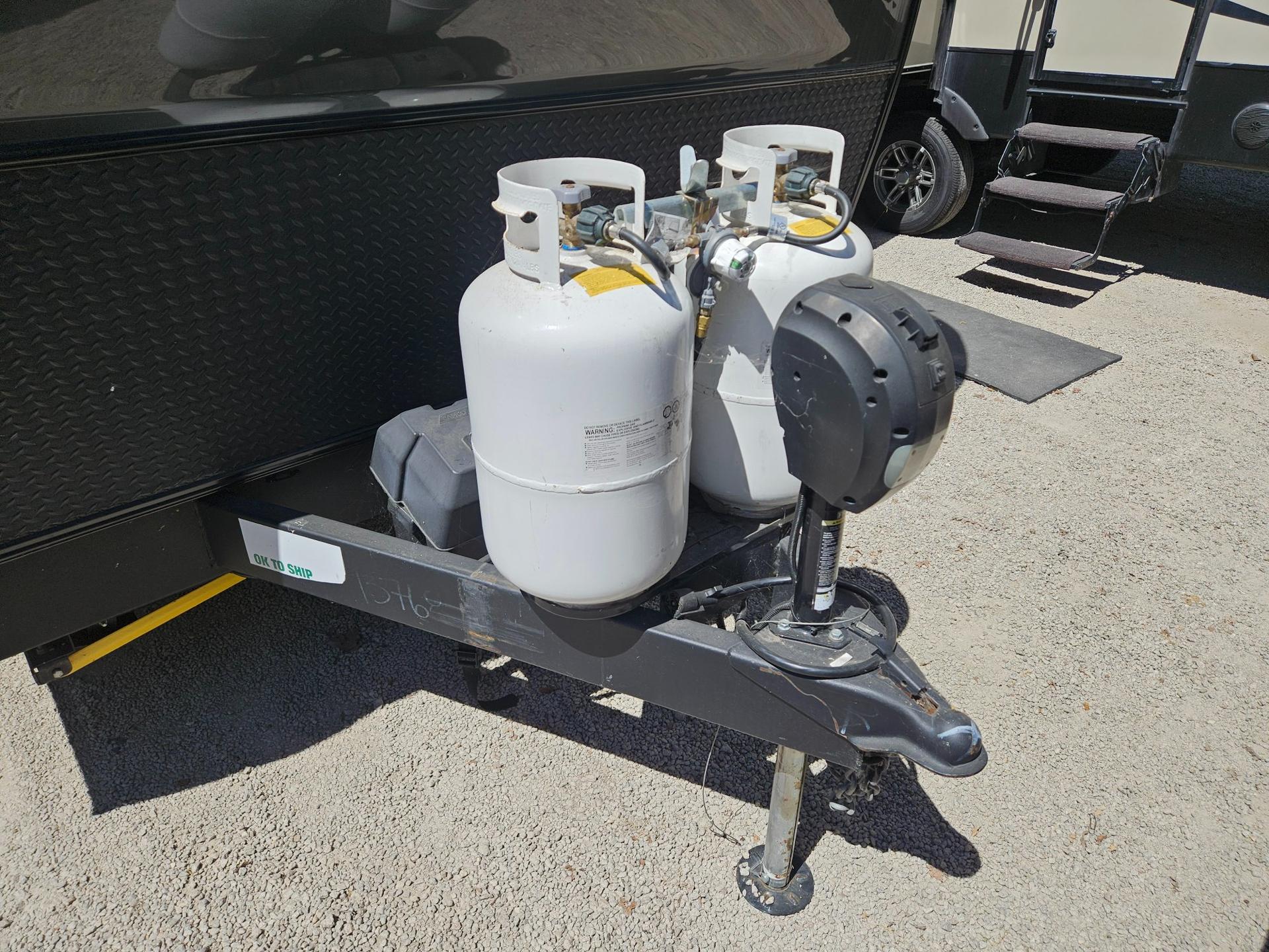 2024 Forest River RV 2024 Forest River RV Rockwood Ultra Lite - thumbnail 5