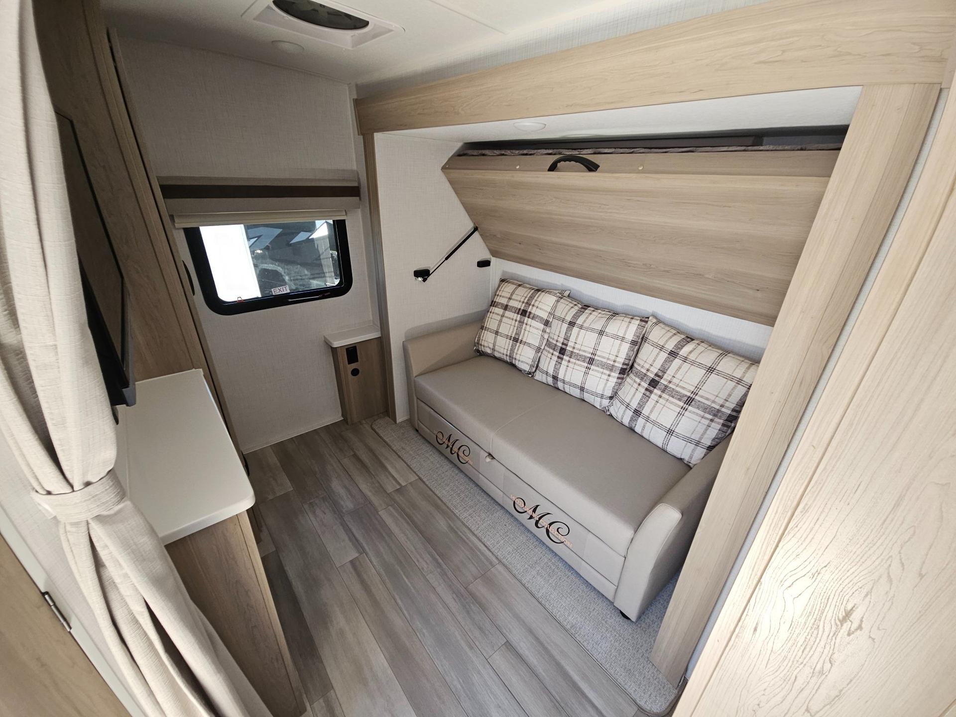 2024 Forest River RV 2024 Forest River RV Rockwood Ultra Lite - thumbnail 33