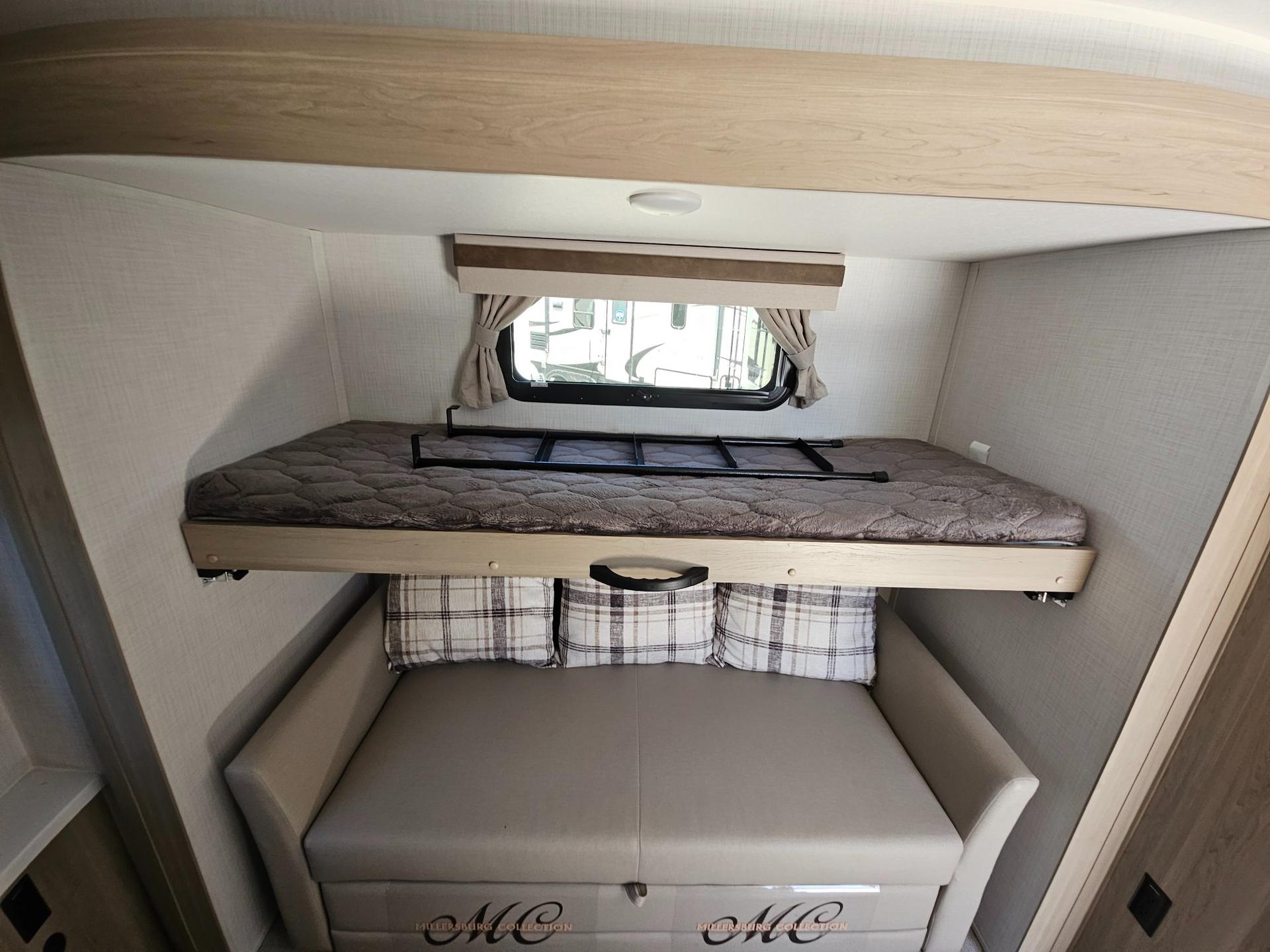 2024 Forest River RV 2024 Forest River RV Rockwood Ultra Lite - thumbnail 35