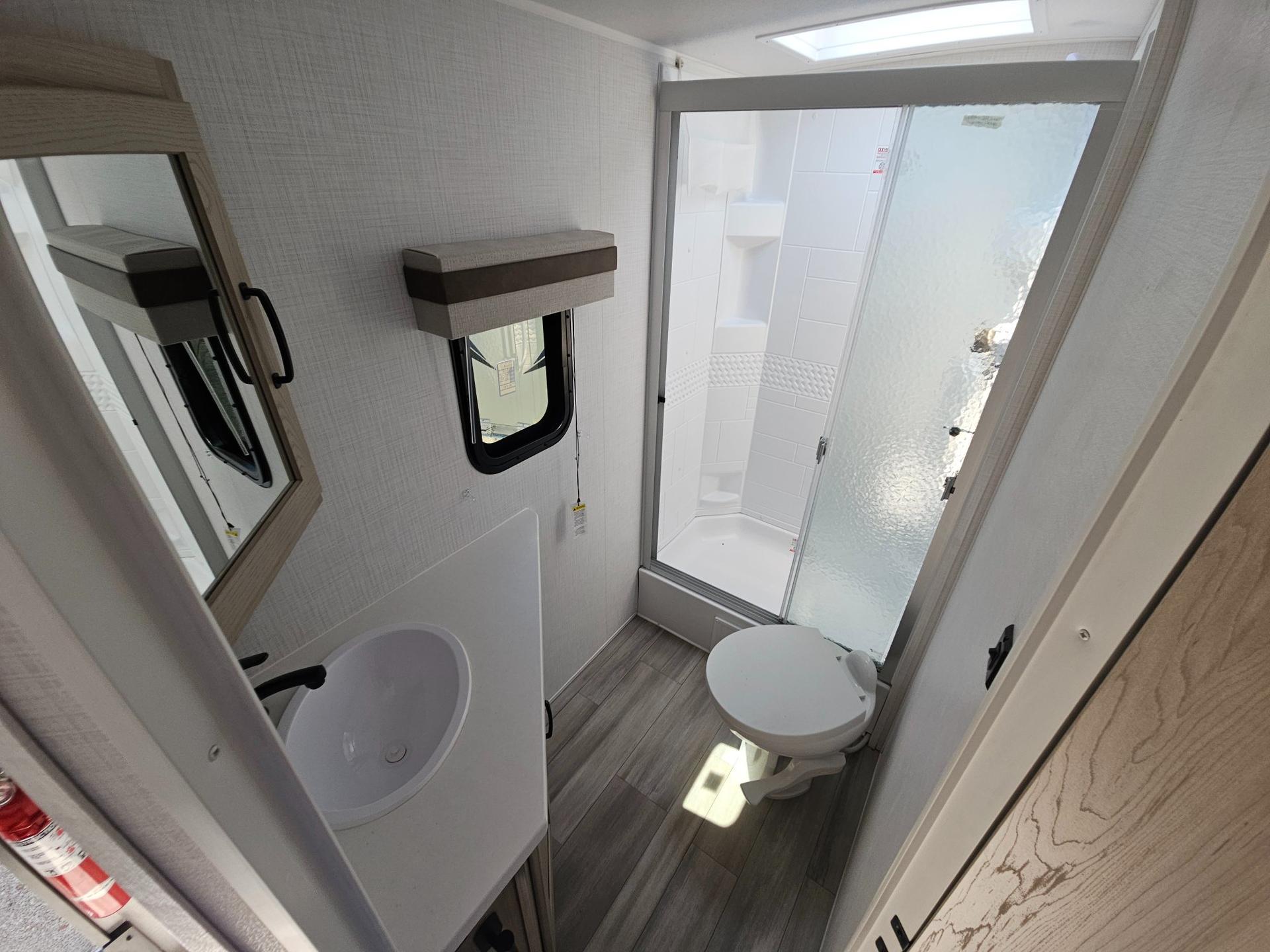 2024 Forest River RV 2024 Forest River RV Rockwood Ultra Lite - thumbnail 38