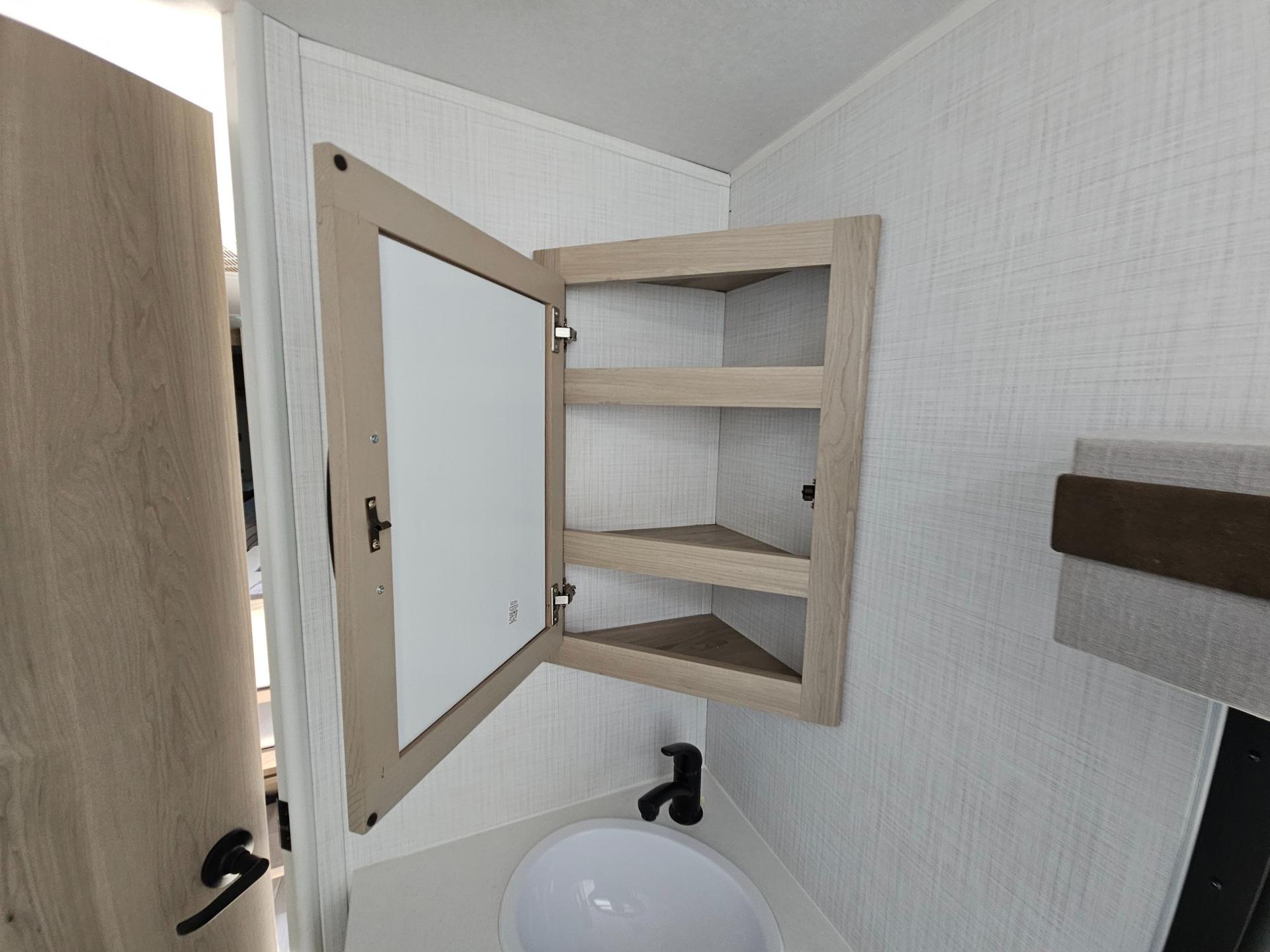 2024 Forest River RV 2024 Forest River RV Rockwood Ultra Lite - thumbnail 42