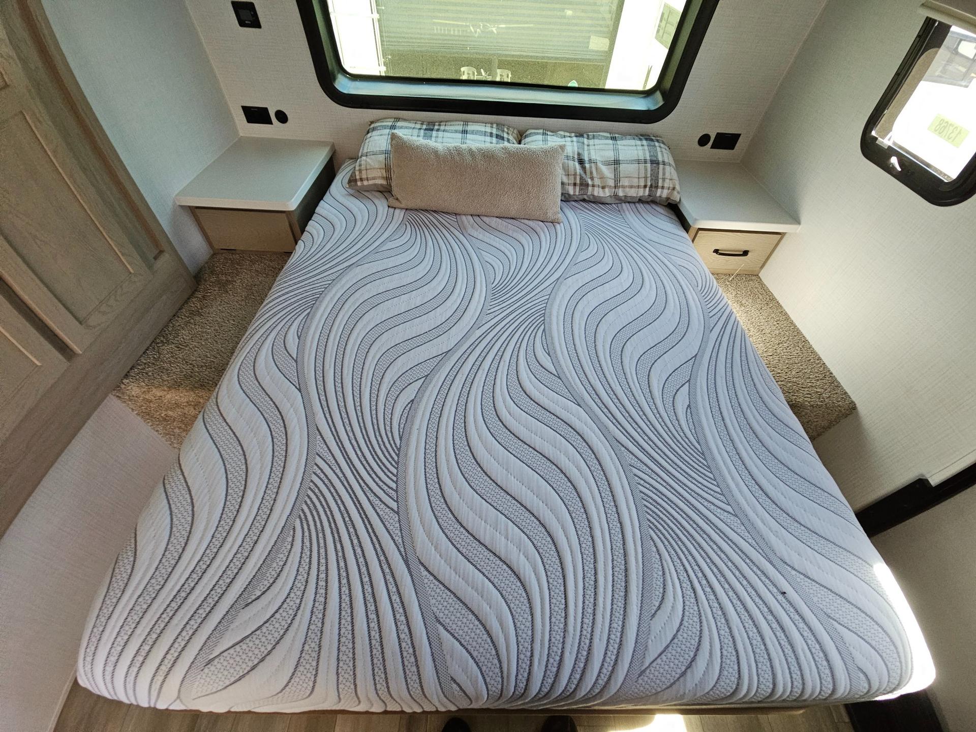 2024 Forest River RV 2024 Forest River RV Rockwood Ultra Lite - thumbnail 47