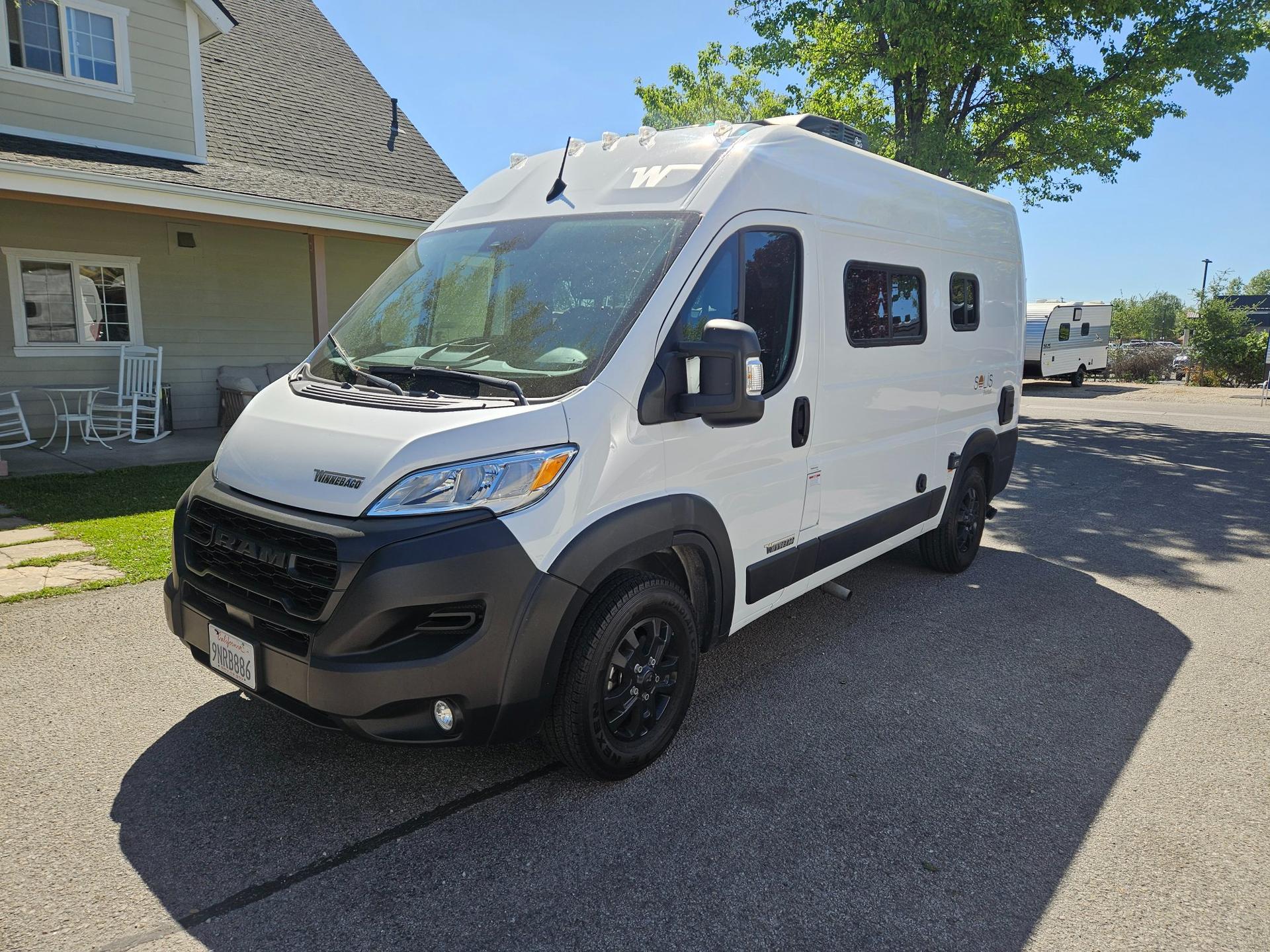 2024 Winnebago 2024 Winnebago Solis Pocket - thumbnail 4