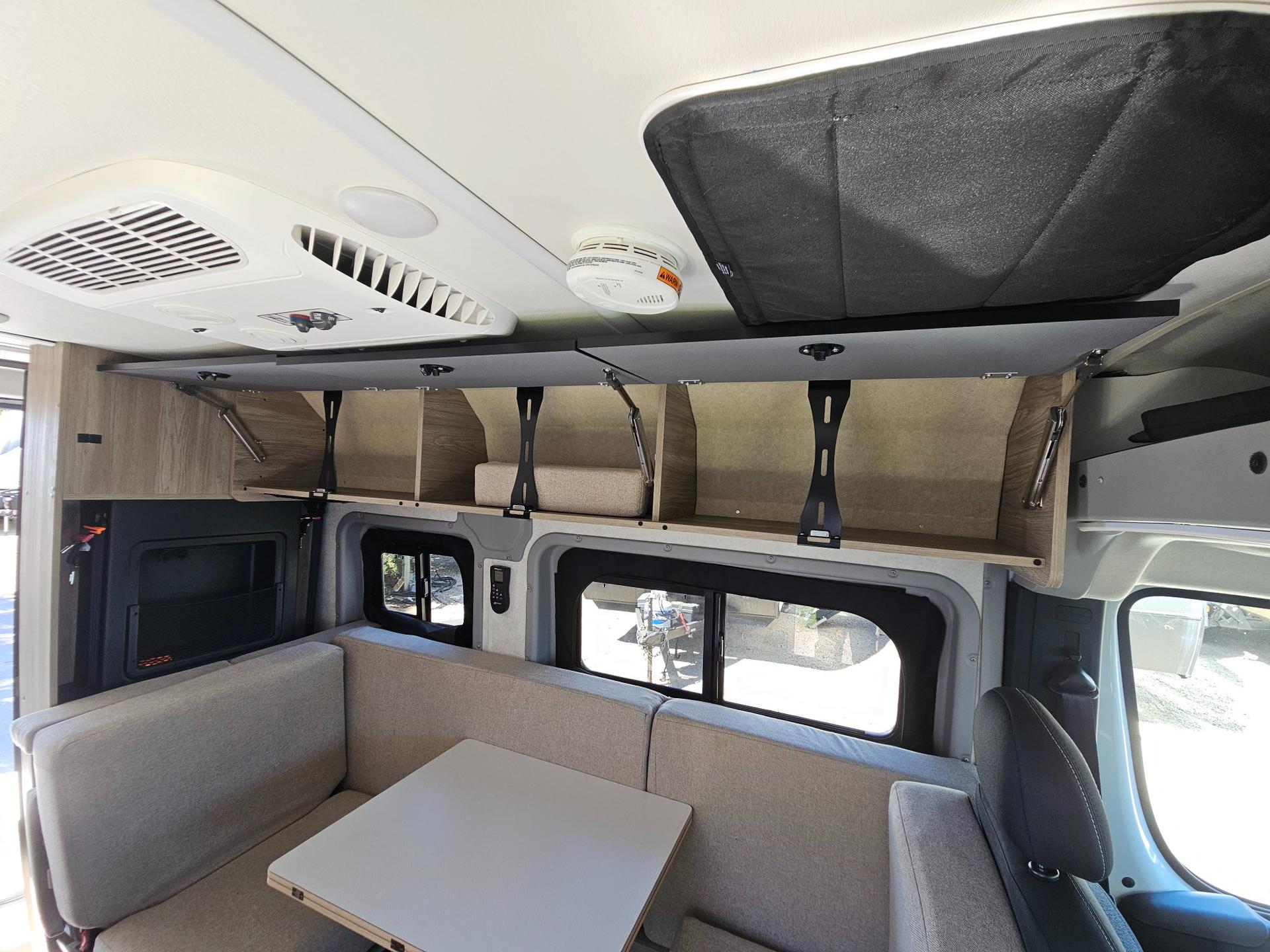 2024 Winnebago 2024 Winnebago Solis Pocket - thumbnail 7