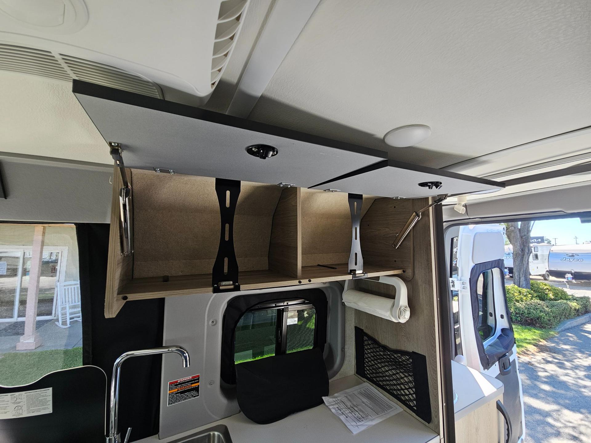 2024 Winnebago 2024 Winnebago Solis Pocket - thumbnail 13