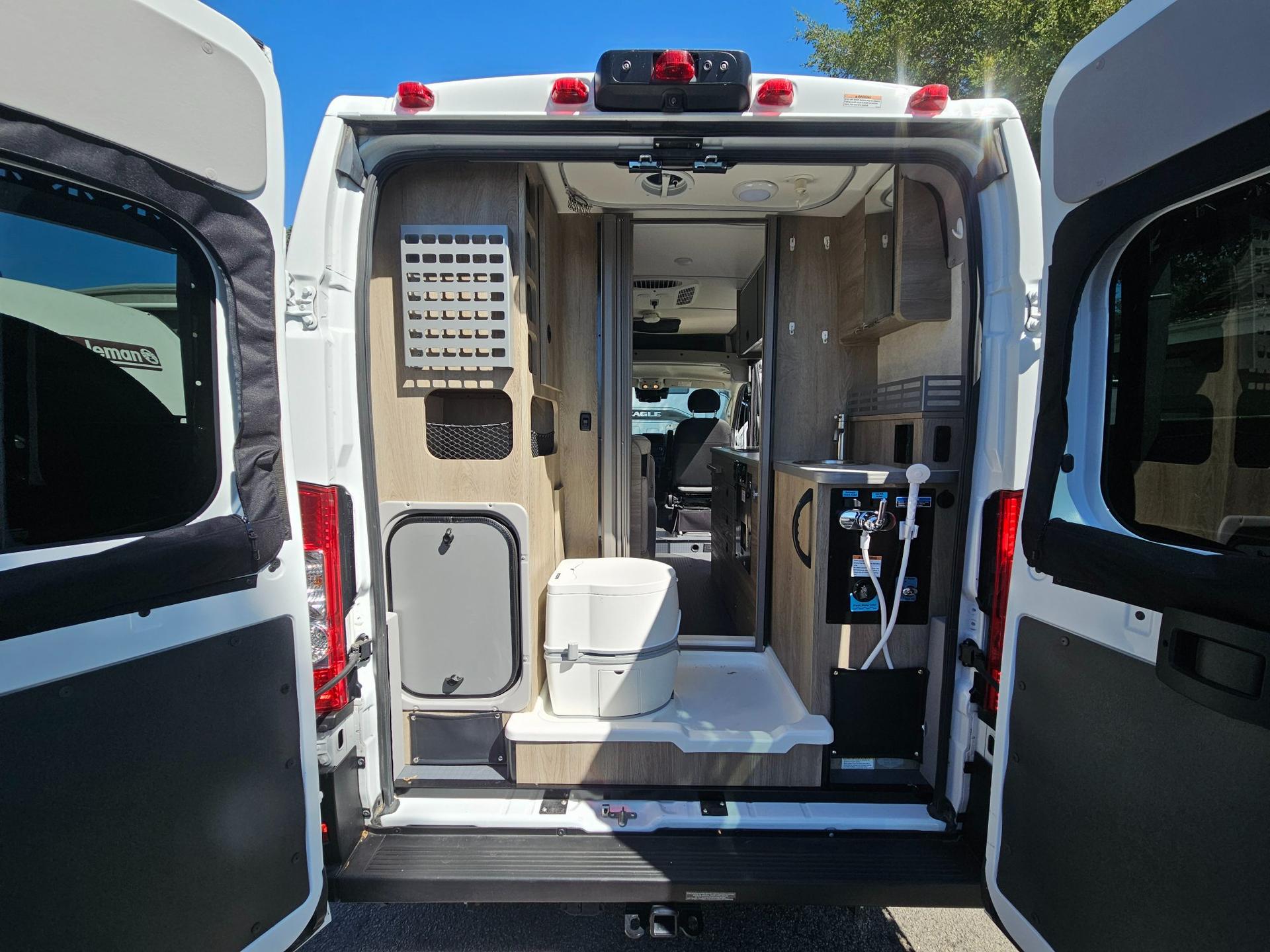 2024 Winnebago 2024 Winnebago Solis Pocket - thumbnail 22