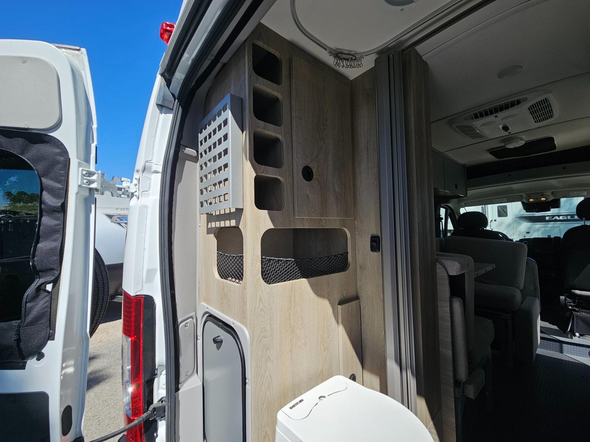 2024 Winnebago 2024 Winnebago Solis Pocket - thumbnail 27