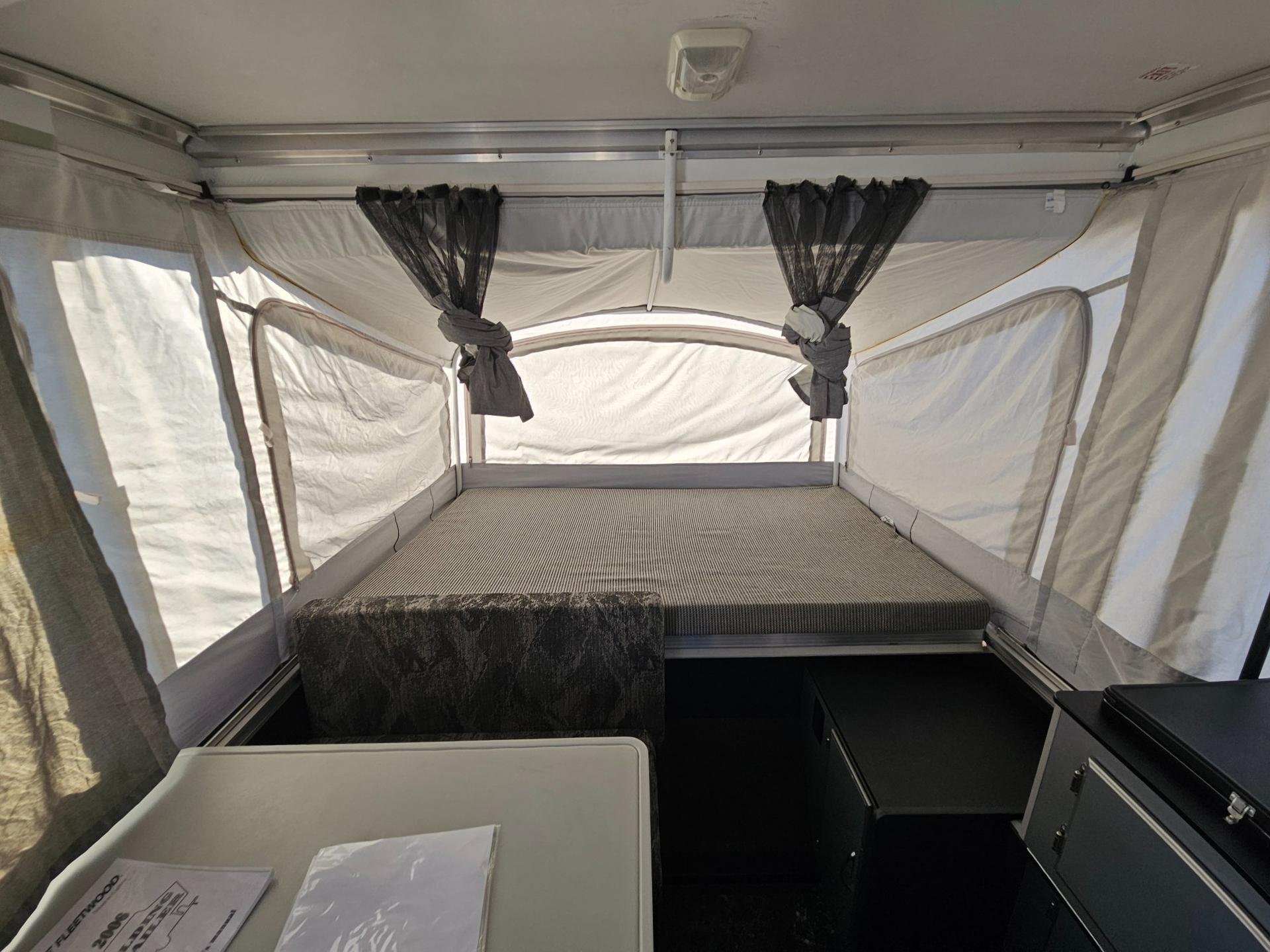 2006 Fleetwood 2006 Fleetwood Evolution Series - thumbnail 8