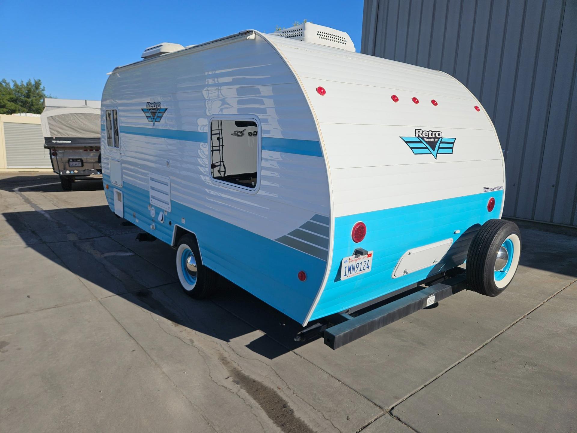 2017 Riverside RV 2017 Riverside RV Retro - thumbnail 3