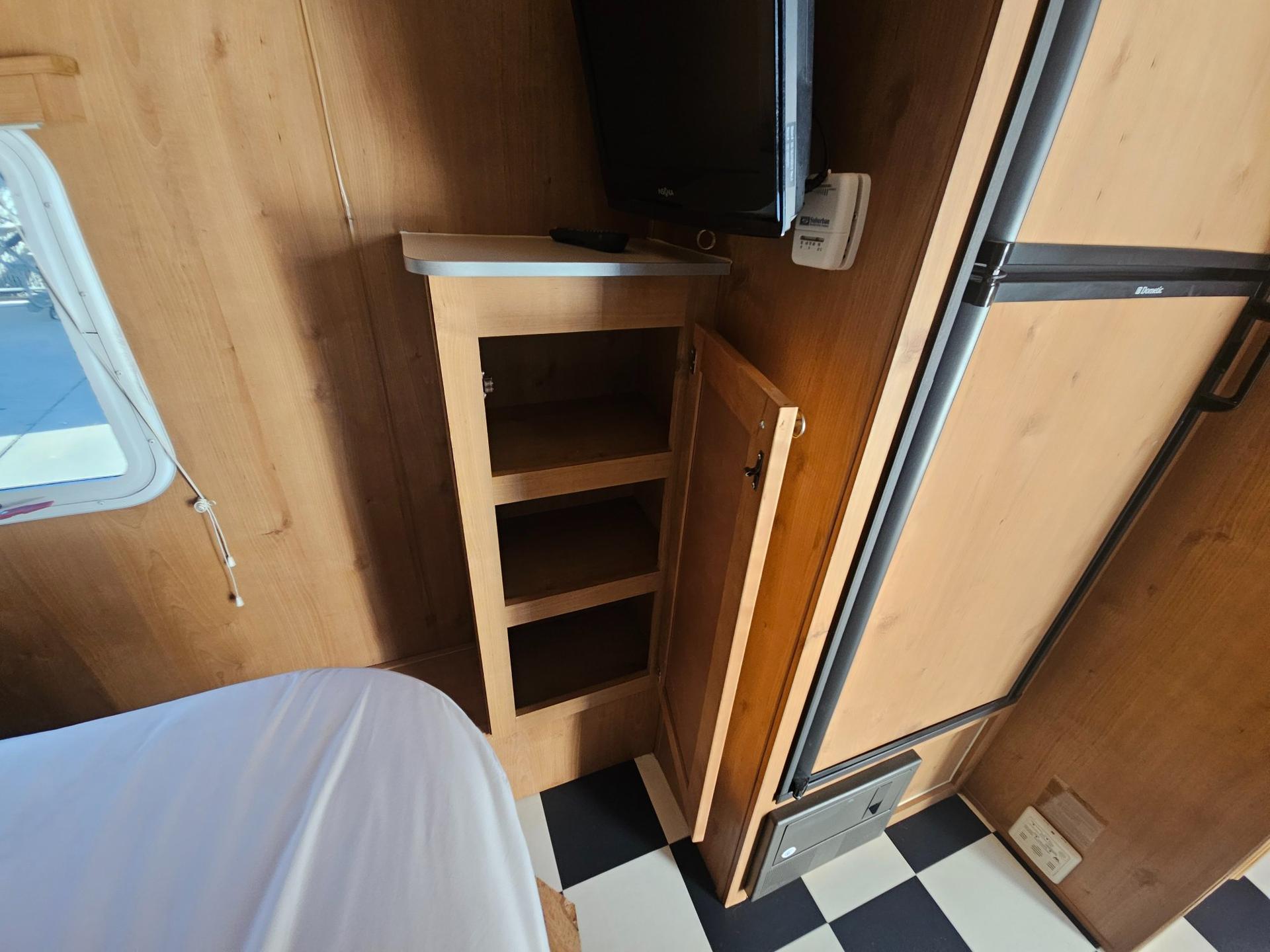 2017 Riverside RV 2017 Riverside RV Retro - thumbnail 9