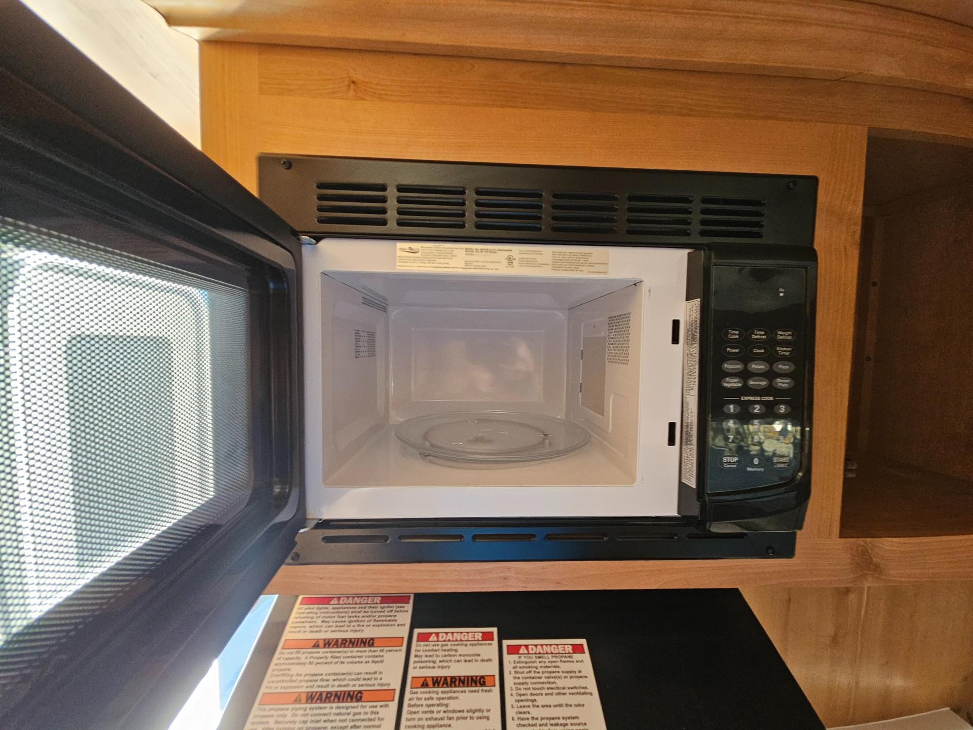 2017 Riverside RV 2017 Riverside RV Retro - thumbnail 14