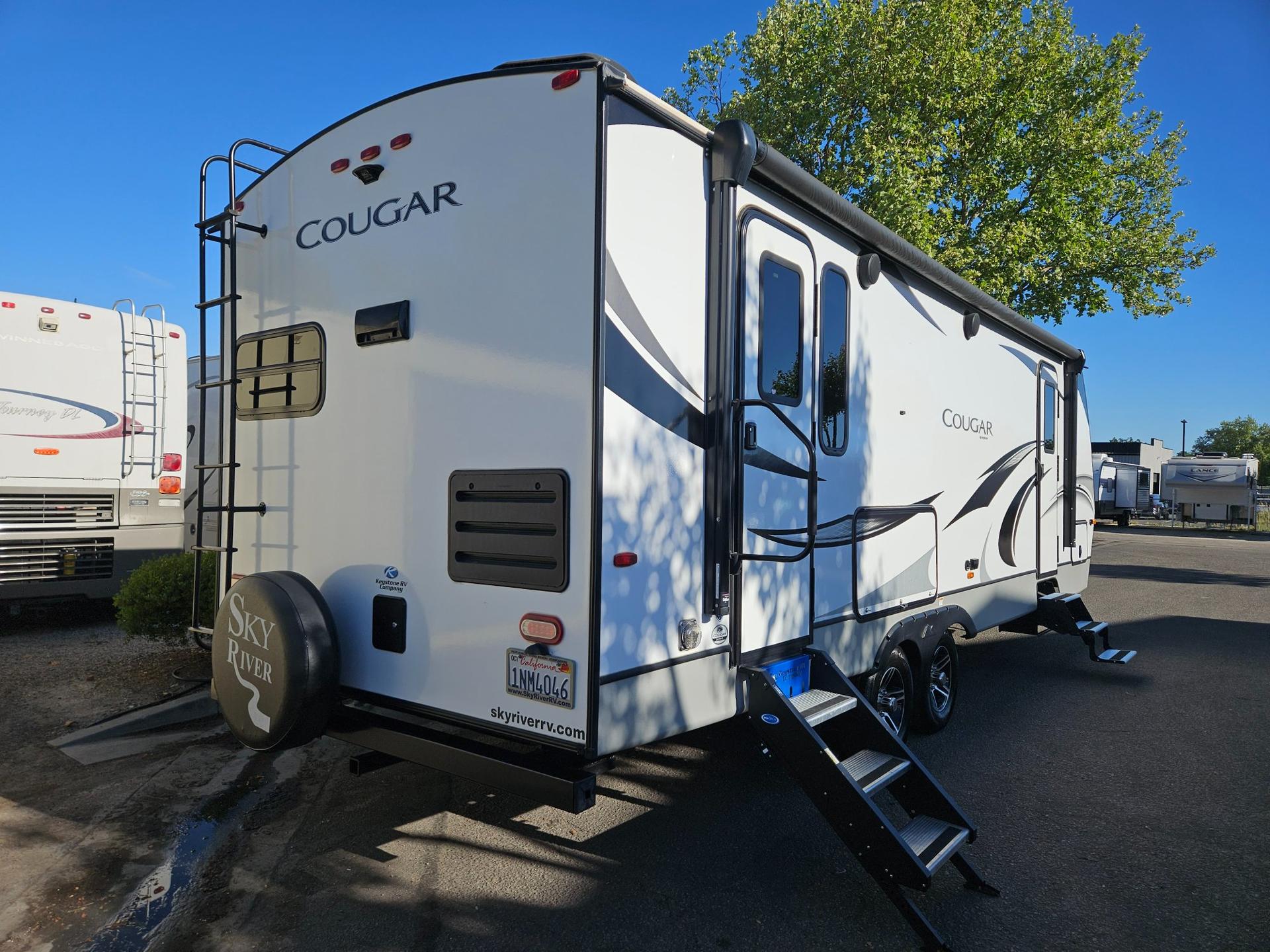 2021 Keystone RV 2021 Keystone RV Cougar Half-Ton - thumbnail 2