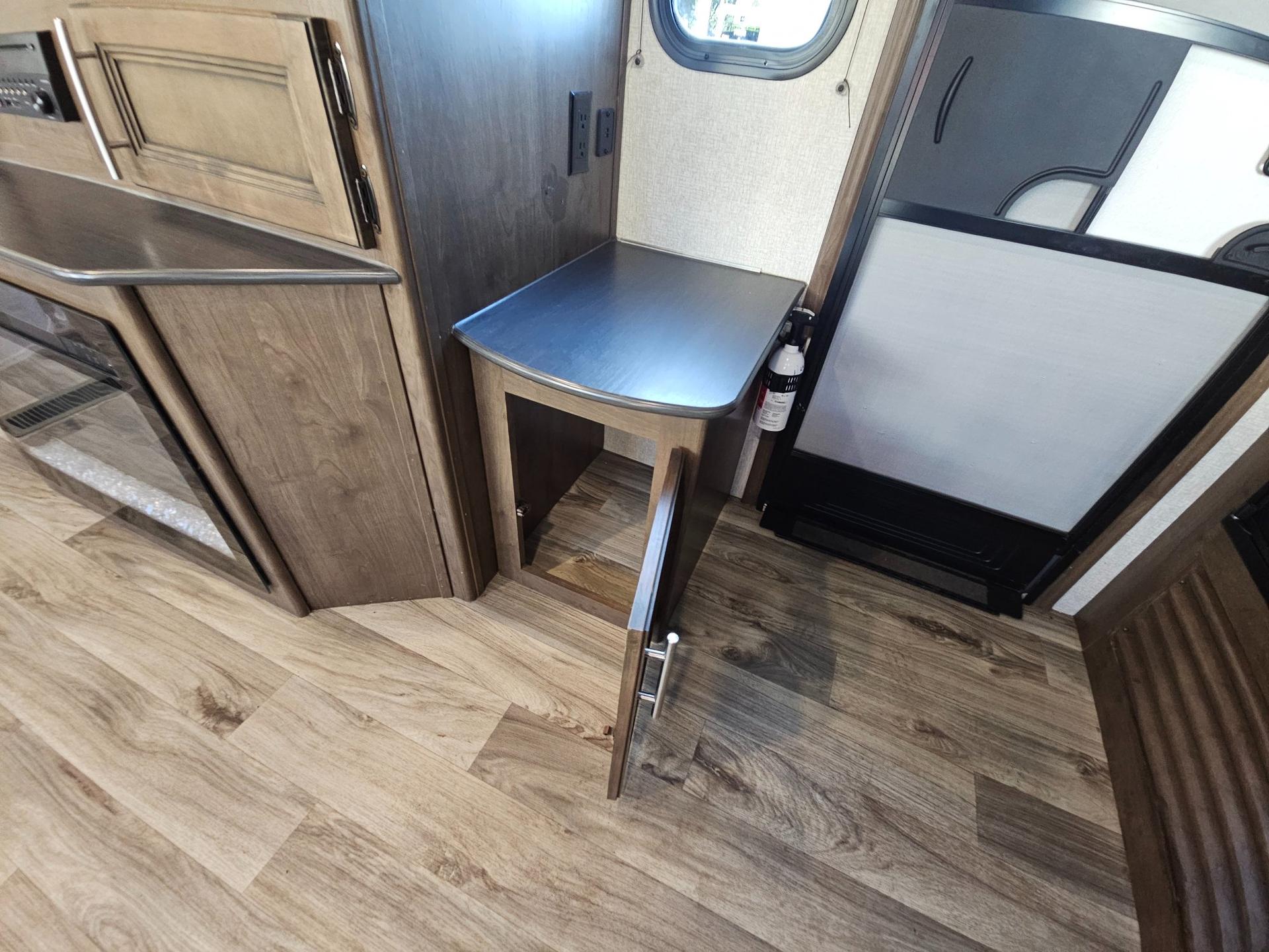 2021 Keystone RV 2021 Keystone RV Cougar Half-Ton - thumbnail 14