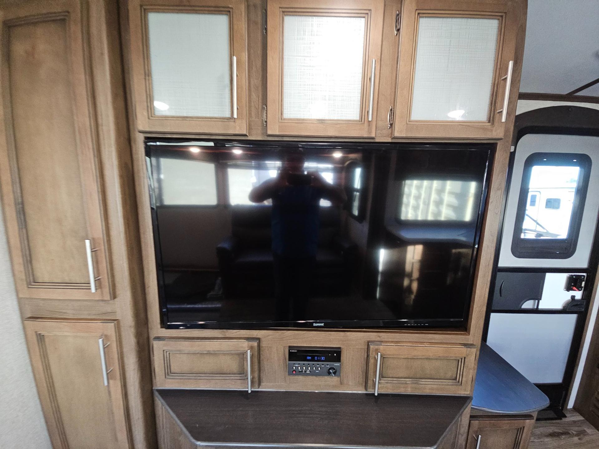 2021 Keystone RV 2021 Keystone RV Cougar Half-Ton - thumbnail 16