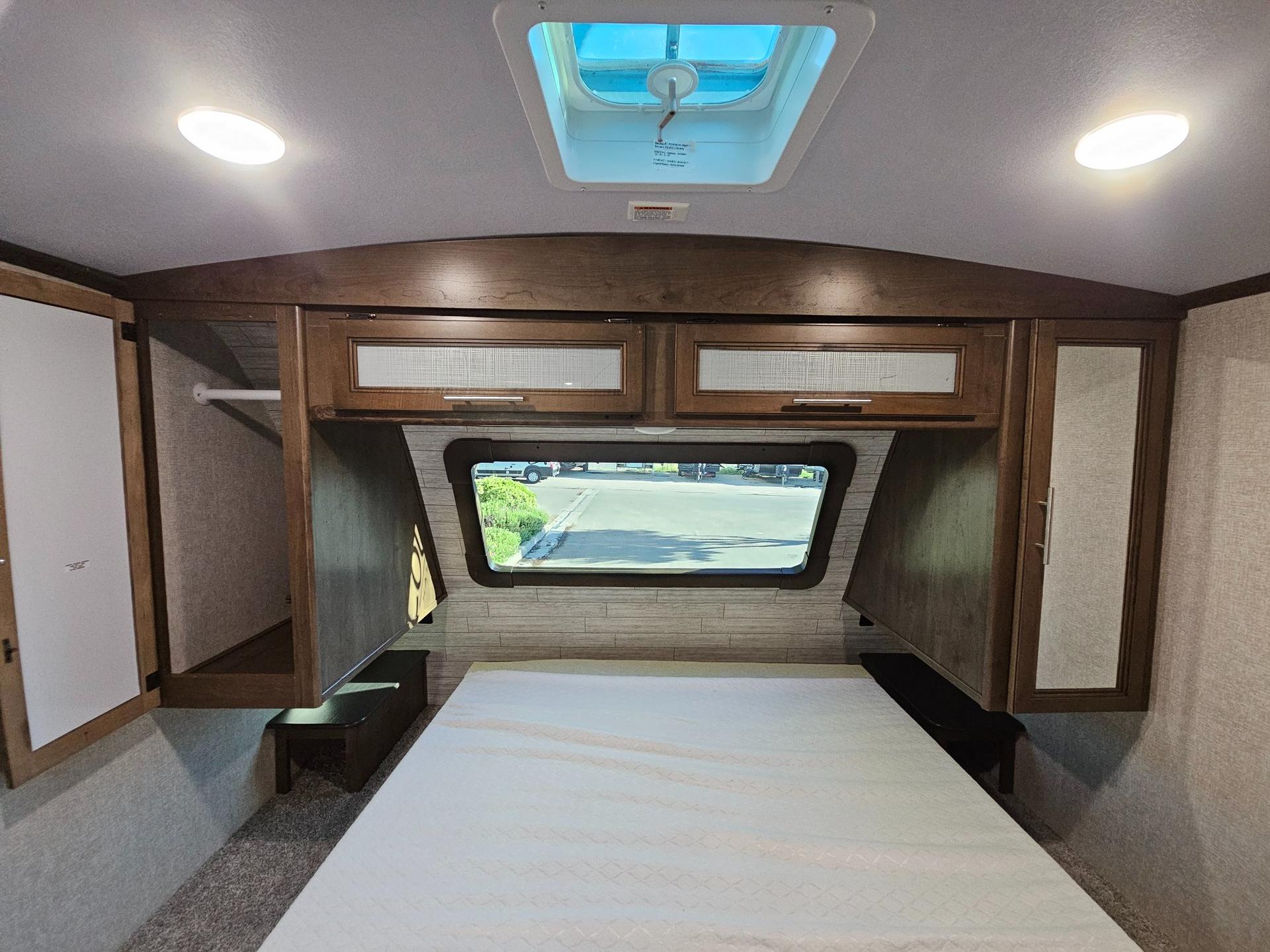 2021 Keystone RV 2021 Keystone RV Cougar Half-Ton - thumbnail 31