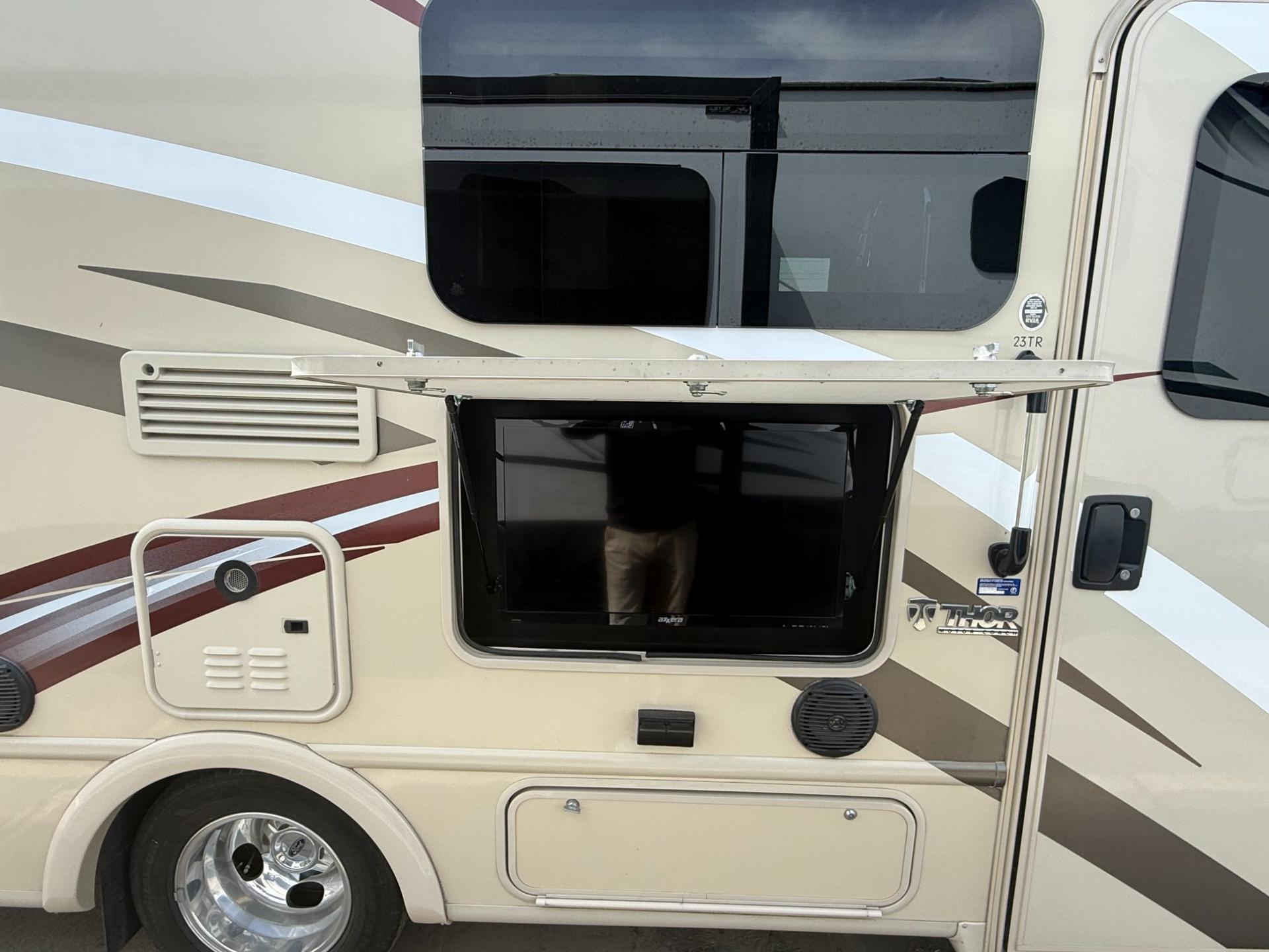 2018 Thor Motor Coach 2018 Thor Motor Coach Compass - thumbnail 7