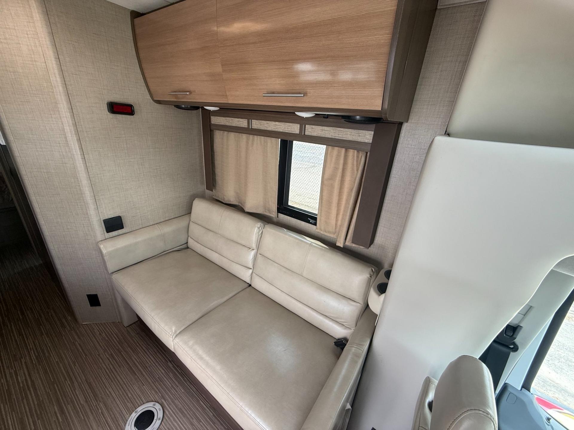 2018 Thor Motor Coach 2018 Thor Motor Coach Compass - thumbnail 13