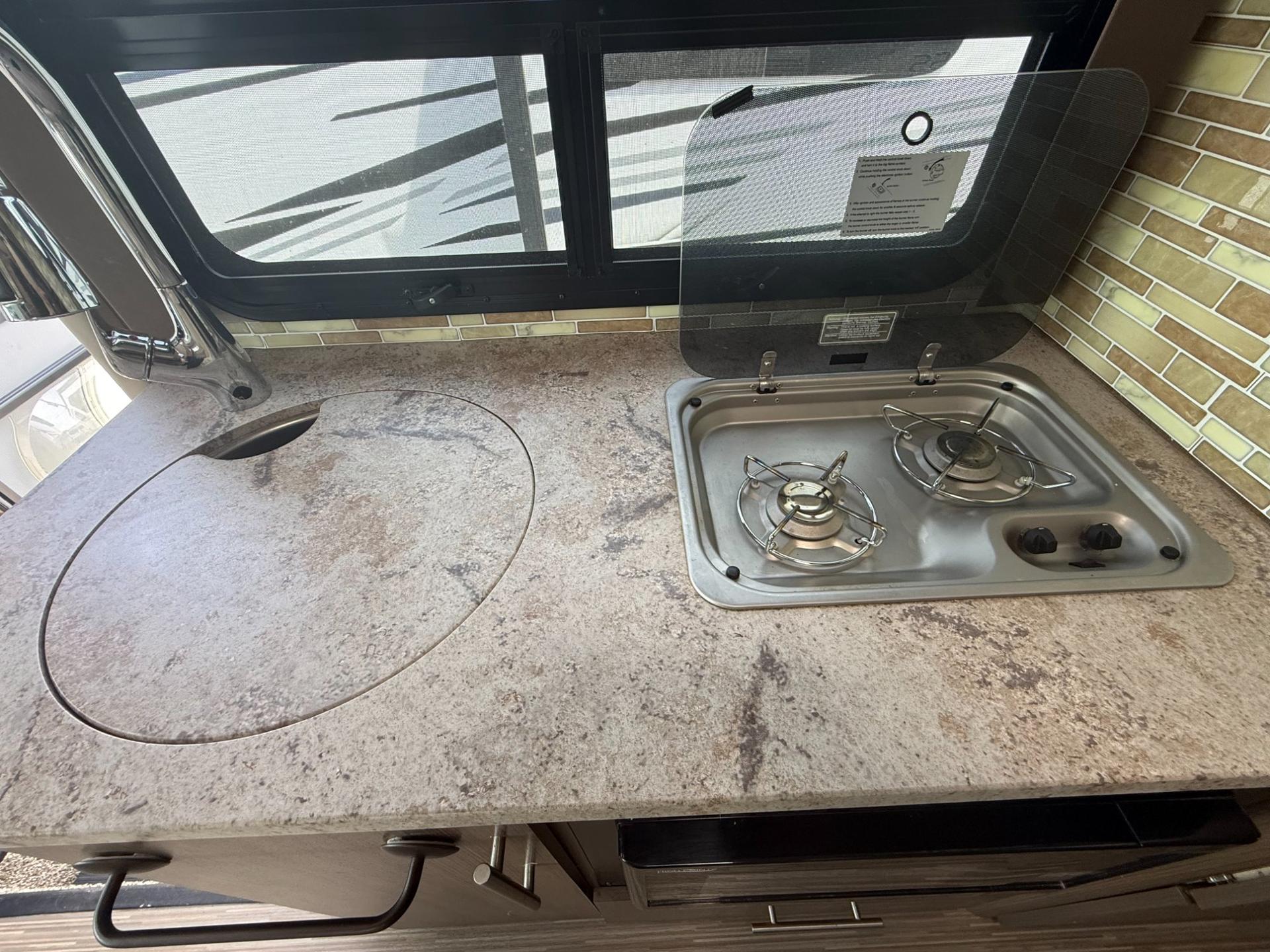 2018 Thor Motor Coach 2018 Thor Motor Coach Compass - thumbnail 16