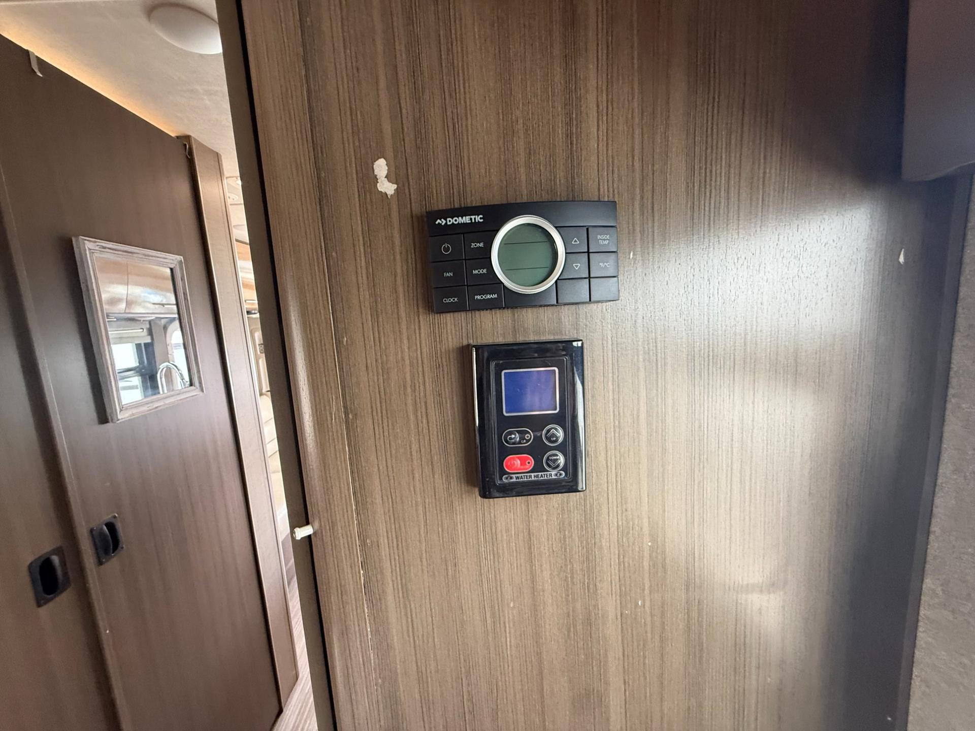 2018 Thor Motor Coach 2018 Thor Motor Coach Compass - thumbnail 20