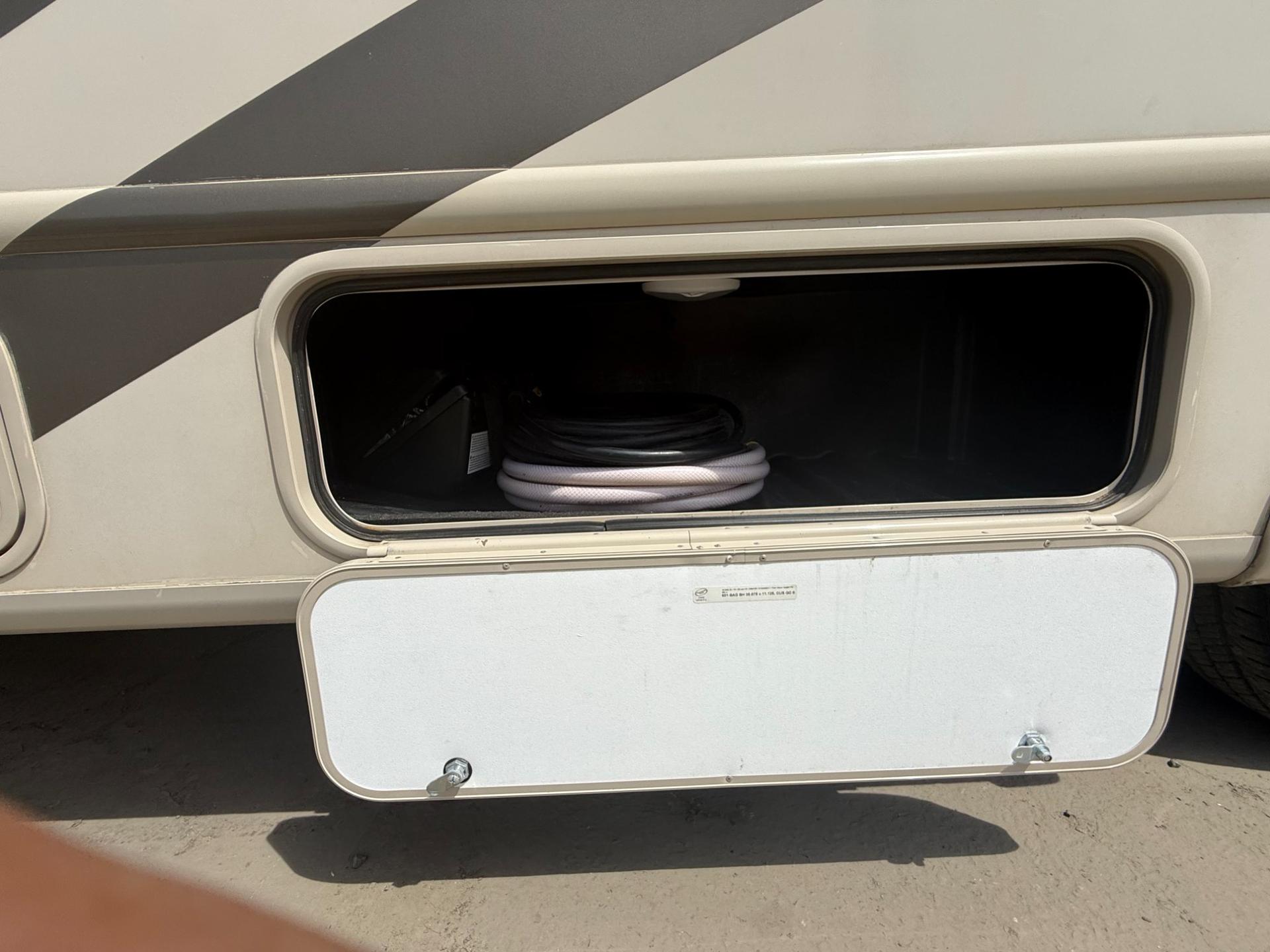 2018 Thor Motor Coach 2018 Thor Motor Coach Compass - thumbnail 23