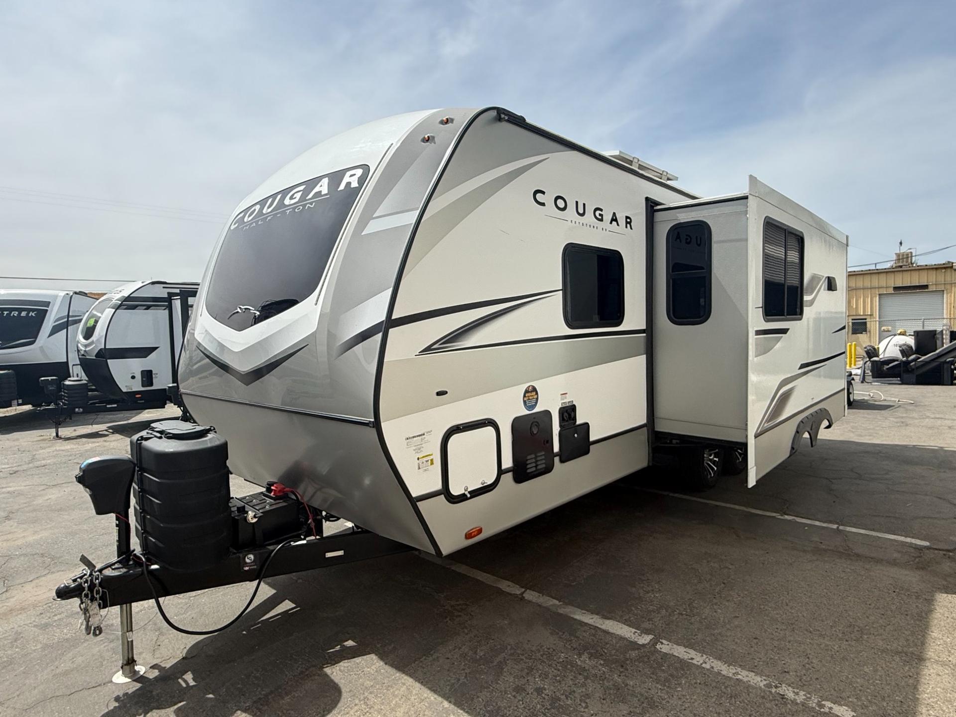 2024 Keystone RV 2024 Keystone RV Cougar Half-Ton - thumbnail 4
