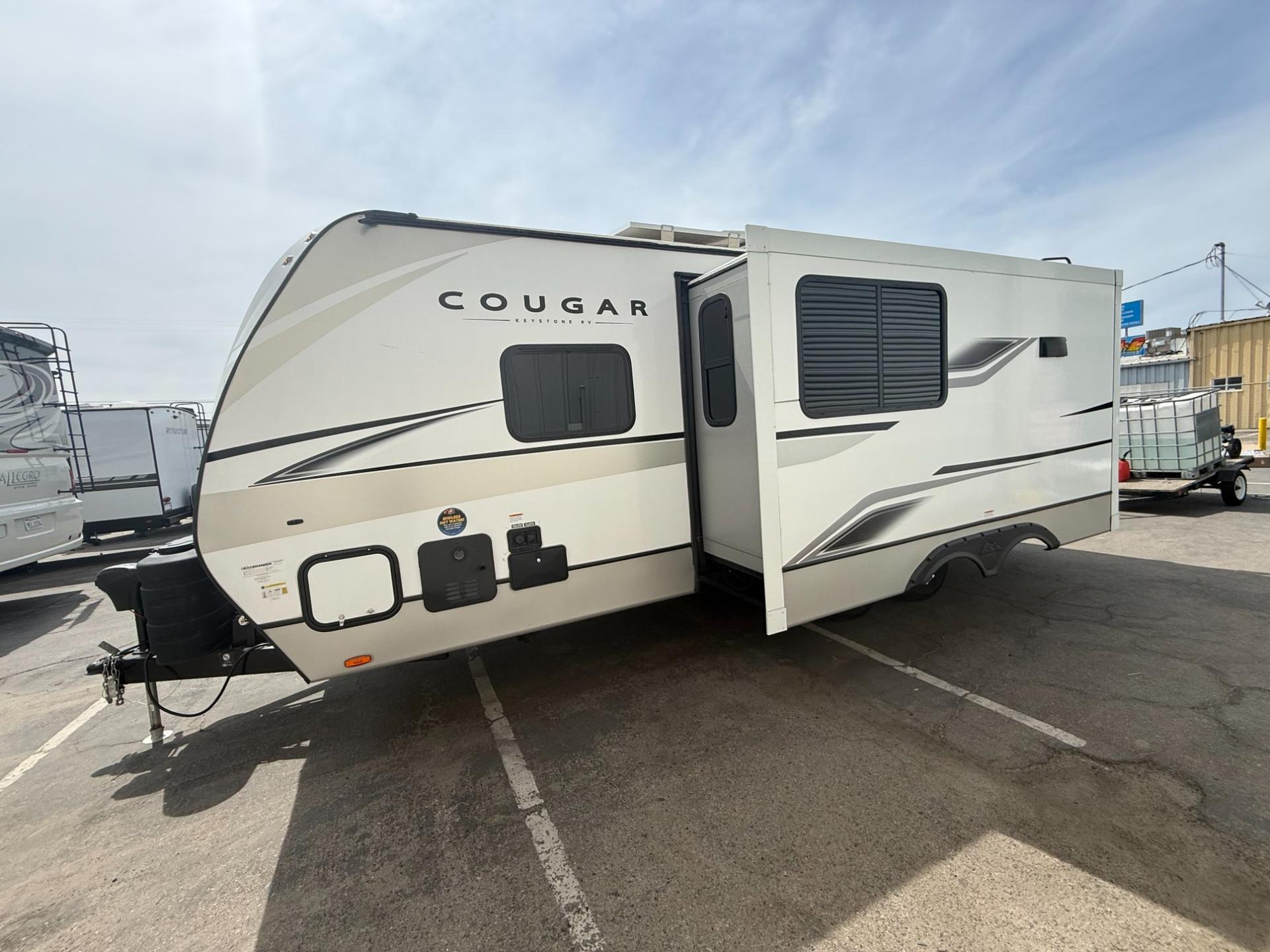 2024 Keystone RV 2024 Keystone RV Cougar Half-Ton - thumbnail 5