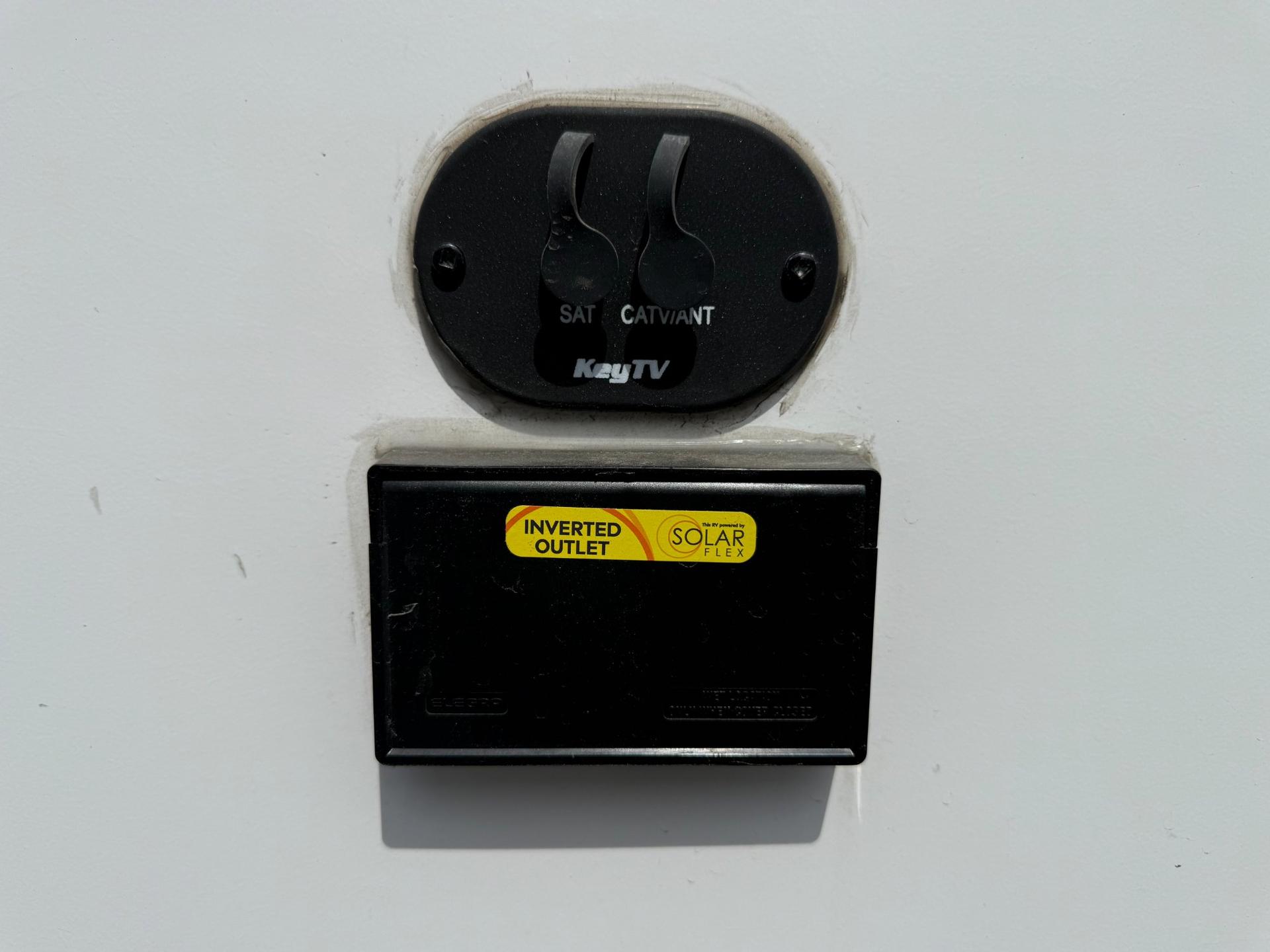 2024 Keystone RV 2024 Keystone RV Cougar Half-Ton - thumbnail 8