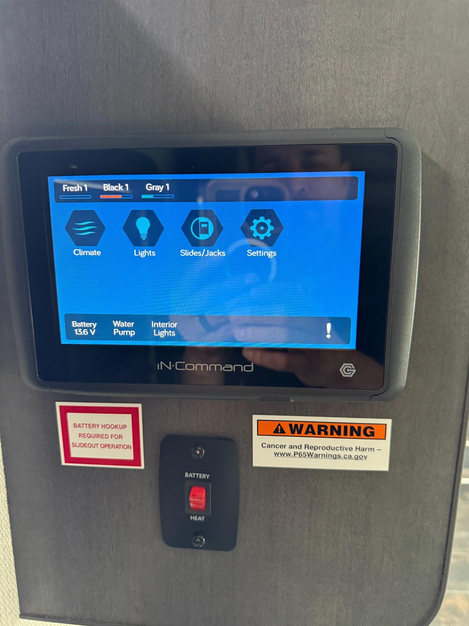 2024 Keystone RV 2024 Keystone RV Cougar Half-Ton - thumbnail 22