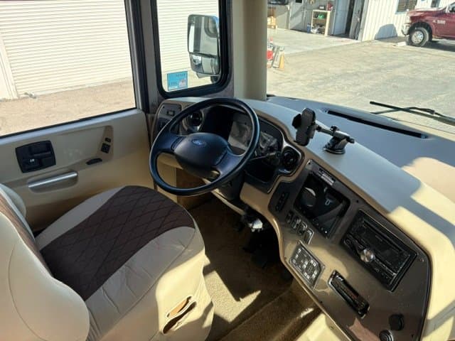 2015 Tiffin Motorhomes 2015 Tiffin Motorhomes Allegro Open Road - thumbnail 10