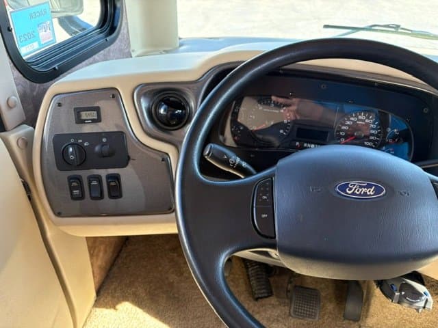 2015 Tiffin Motorhomes 2015 Tiffin Motorhomes Allegro Open Road - thumbnail 12