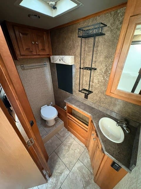 2015 Tiffin Motorhomes 2015 Tiffin Motorhomes Allegro Open Road - thumbnail 18