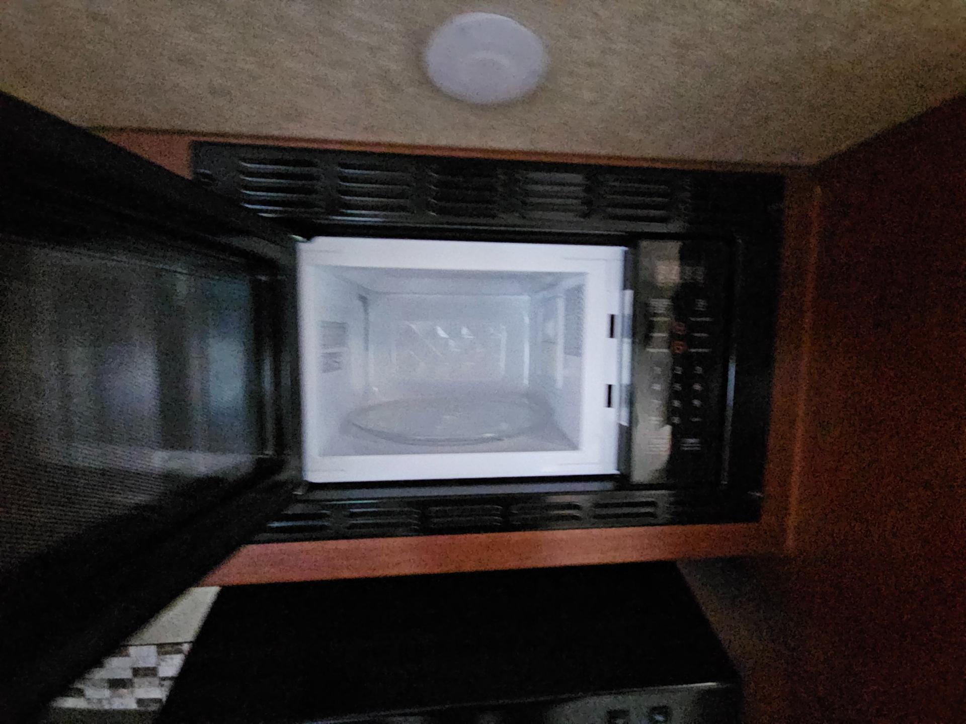 2015 Forest River RV 2015 Forest River RV Rockwood Signature Ultra Lite - thumbnail 11