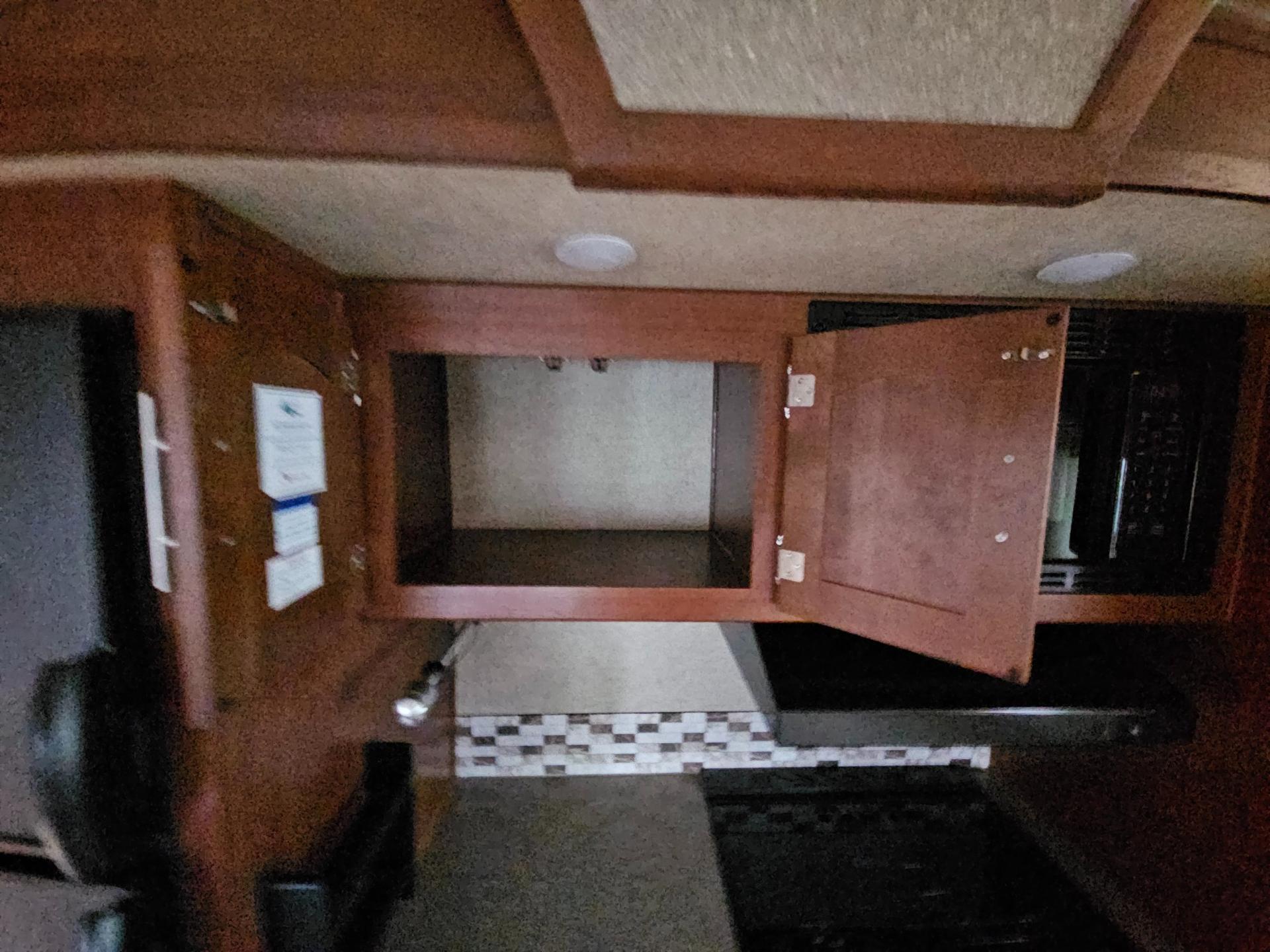 2015 Forest River RV 2015 Forest River RV Rockwood Signature Ultra Lite - thumbnail 12