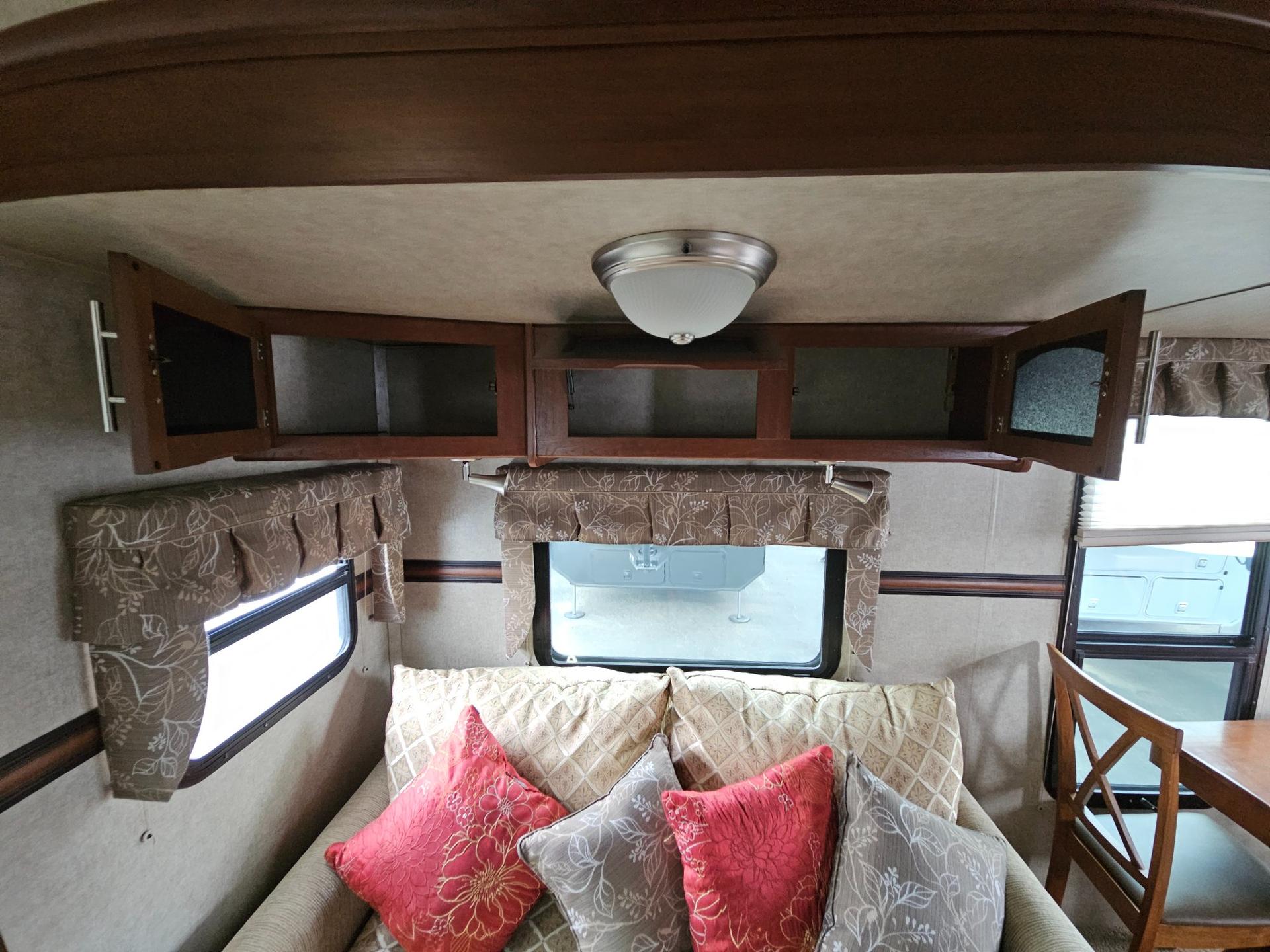 2015 Forest River RV 2015 Forest River RV Rockwood Signature Ultra Lite - thumbnail 21