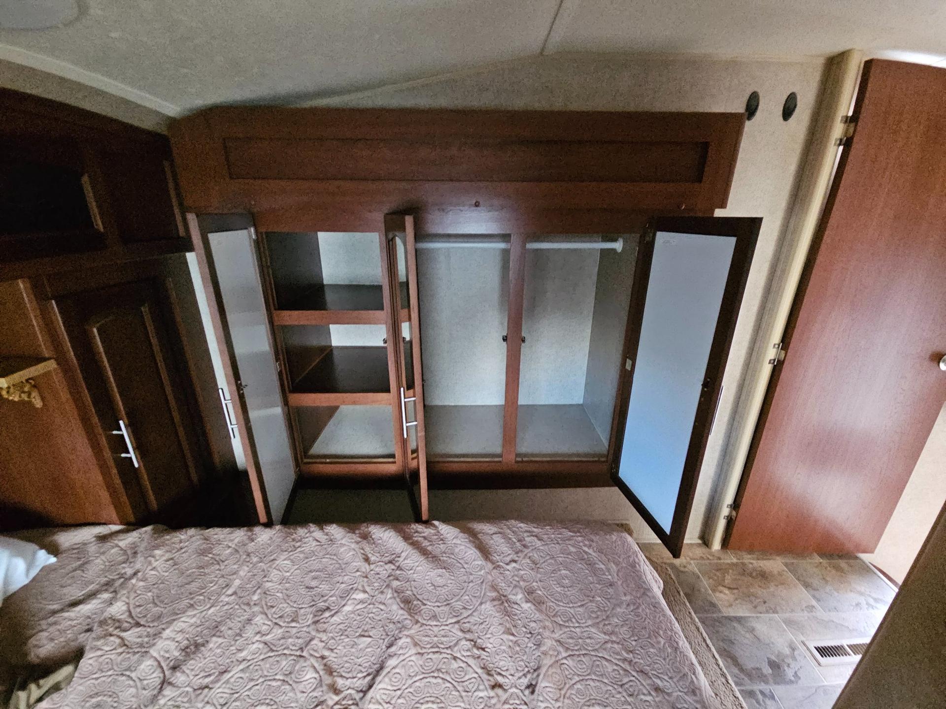 2015 Forest River RV 2015 Forest River RV Rockwood Signature Ultra Lite - thumbnail 33