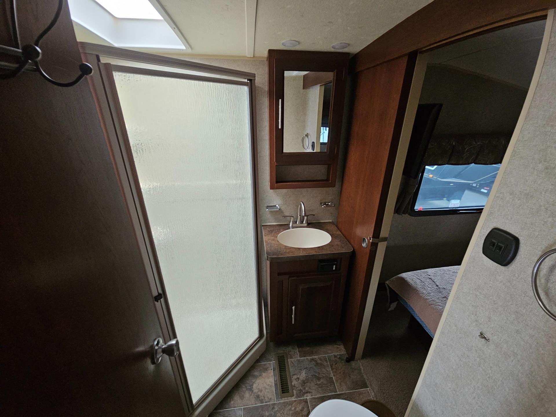 2015 Forest River RV 2015 Forest River RV Rockwood Signature Ultra Lite - thumbnail 35