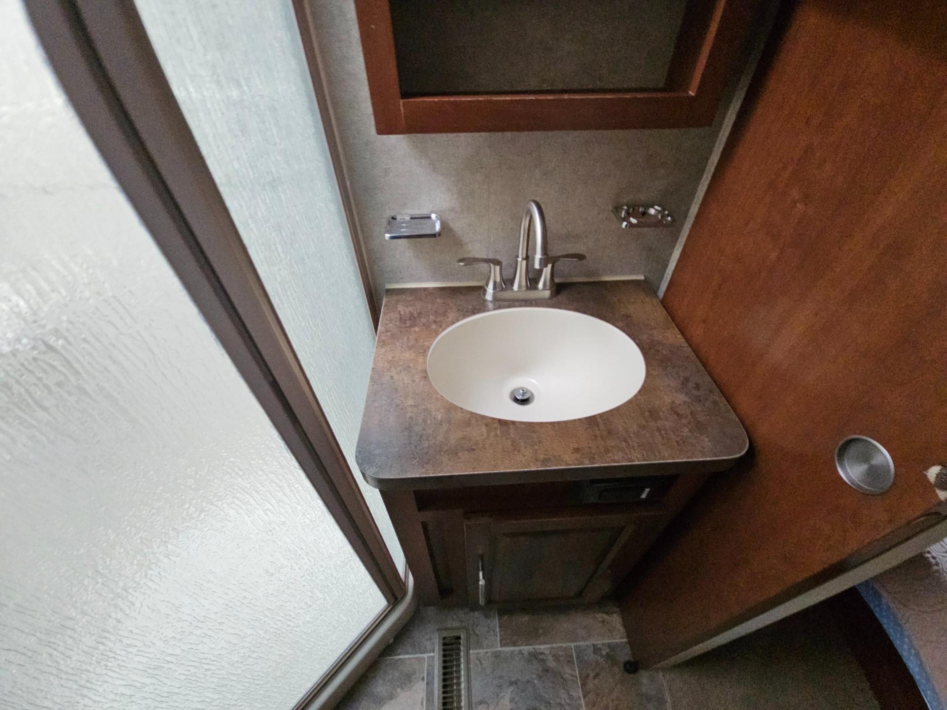 2015 Forest River RV 2015 Forest River RV Rockwood Signature Ultra Lite - thumbnail 37