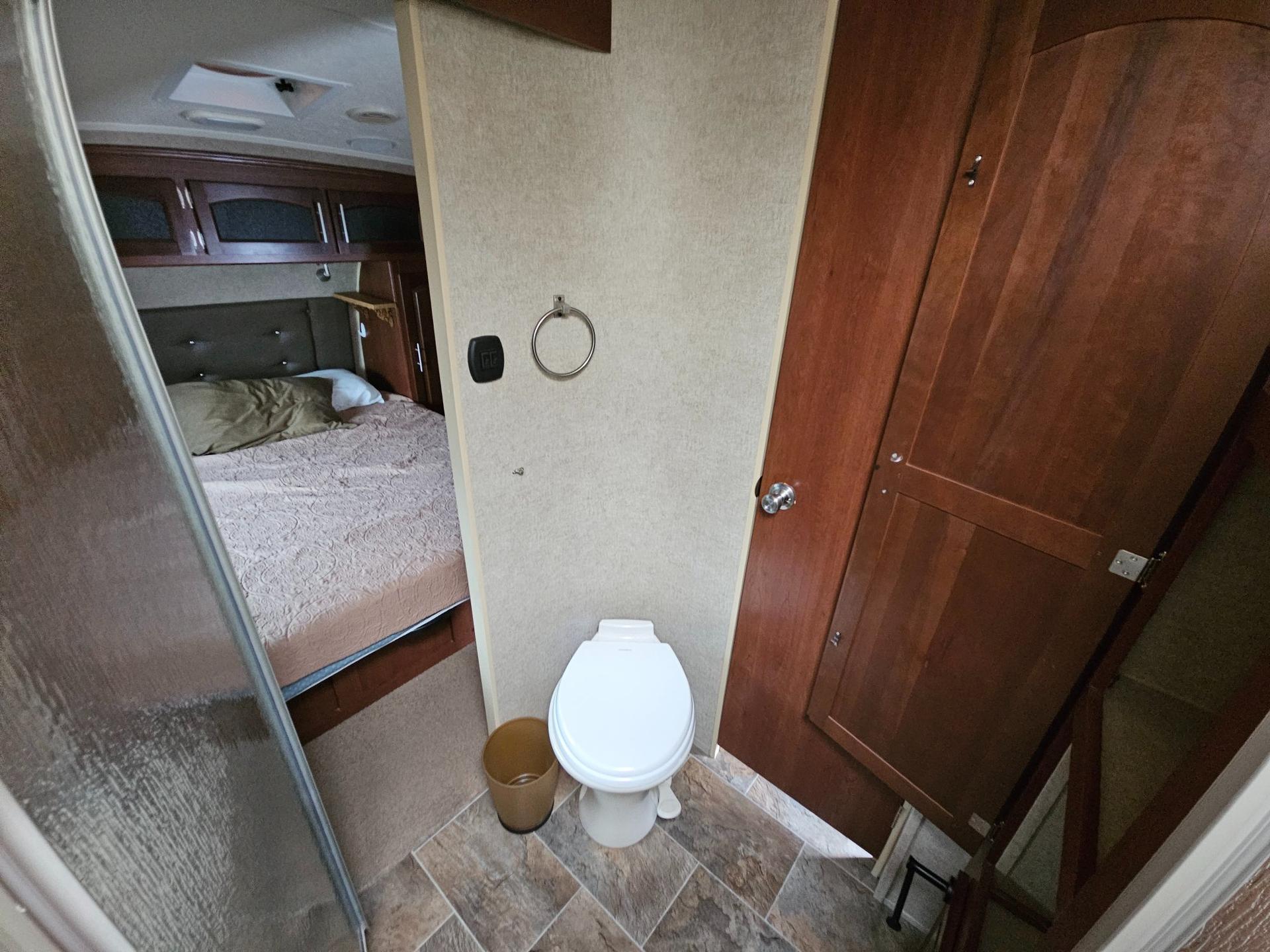 2015 Forest River RV 2015 Forest River RV Rockwood Signature Ultra Lite - thumbnail 38