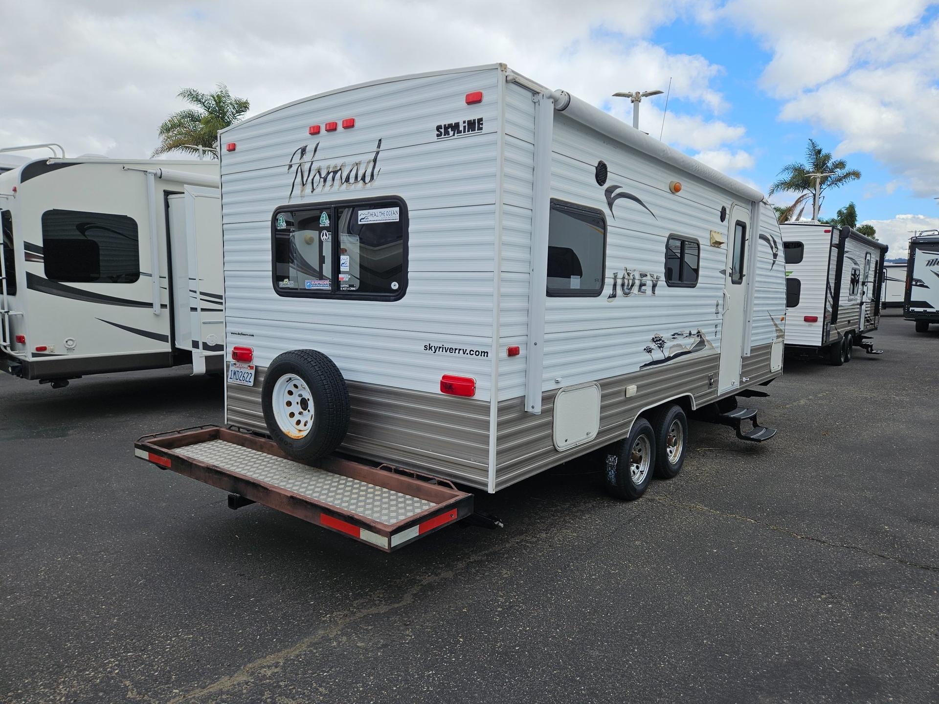2011 Skyline 2011 Skyline Nomad Joey - thumbnail 2